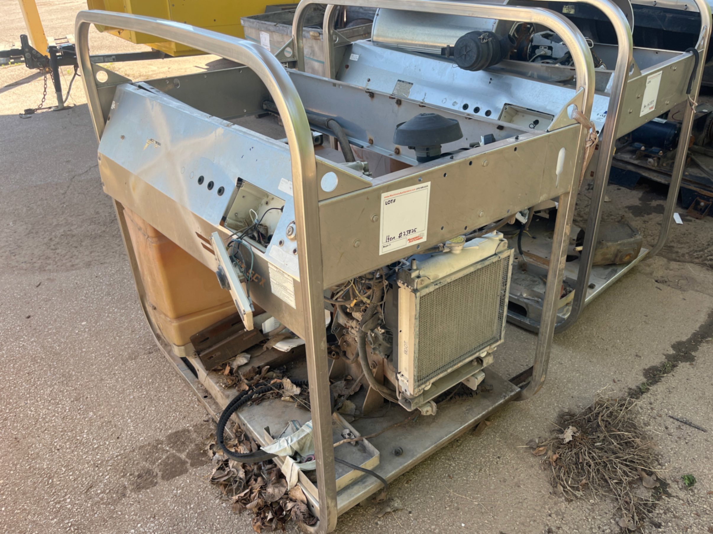 PRESSURE WASHER (INOPERABLE)