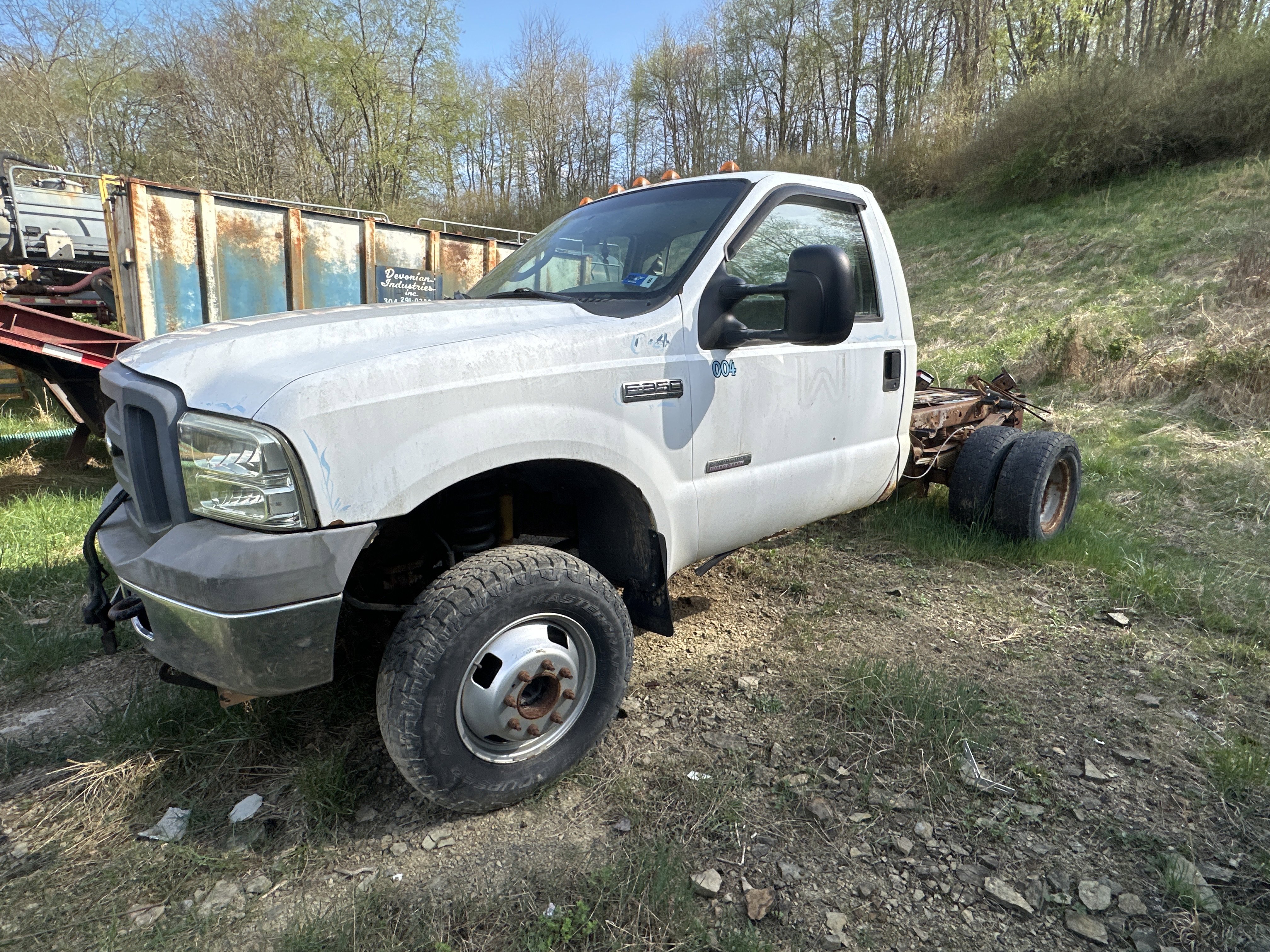 Photo of a 2005 Ford F-350