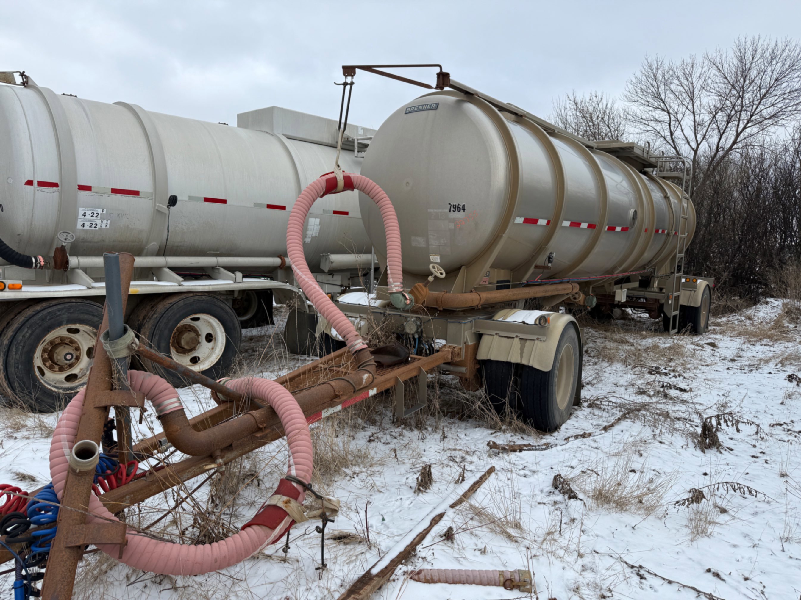 2011 BRENNER TANK PUP TRAILER
