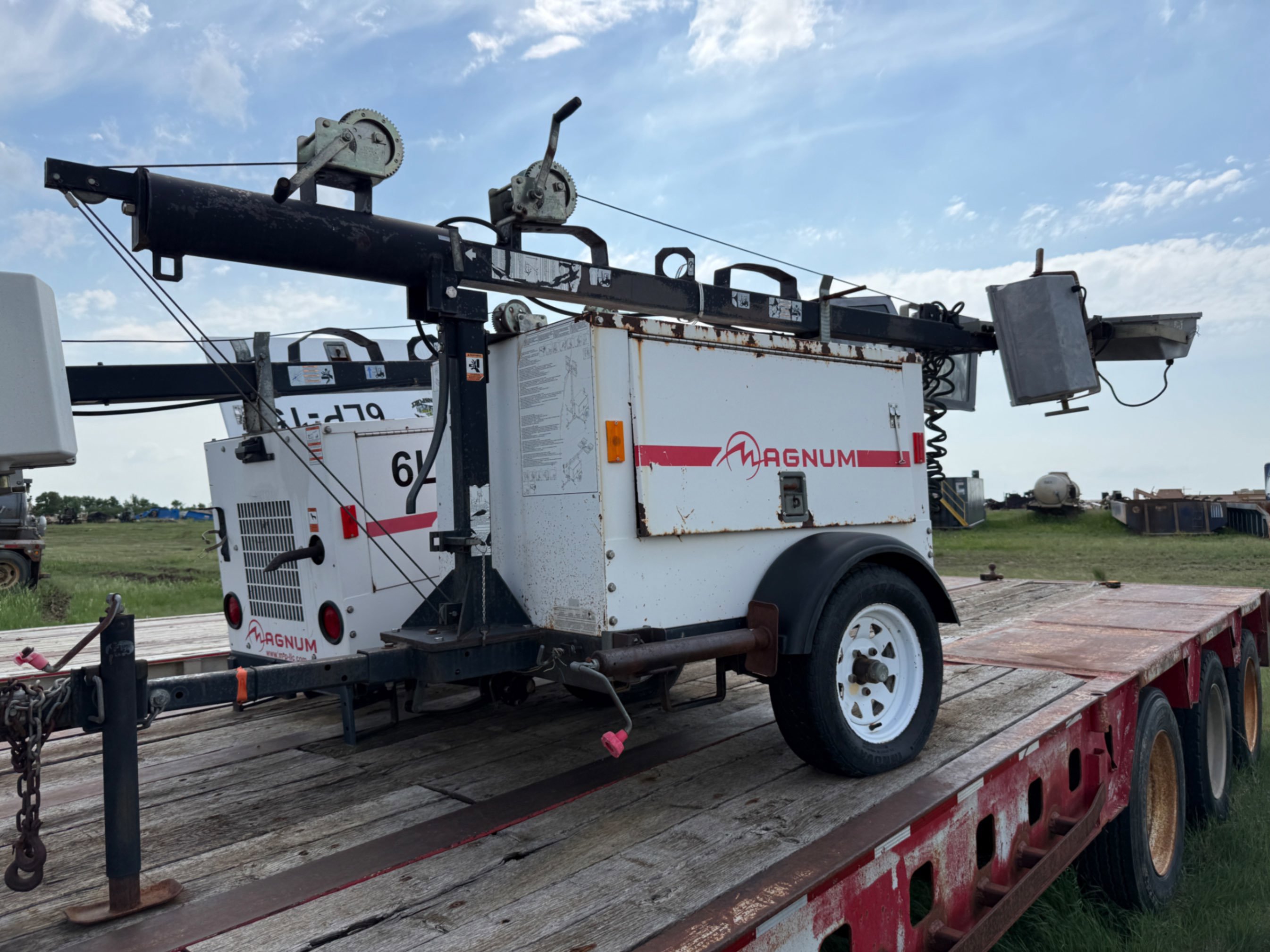 2007 MAGNUM TRAILER LIGHT TOWER