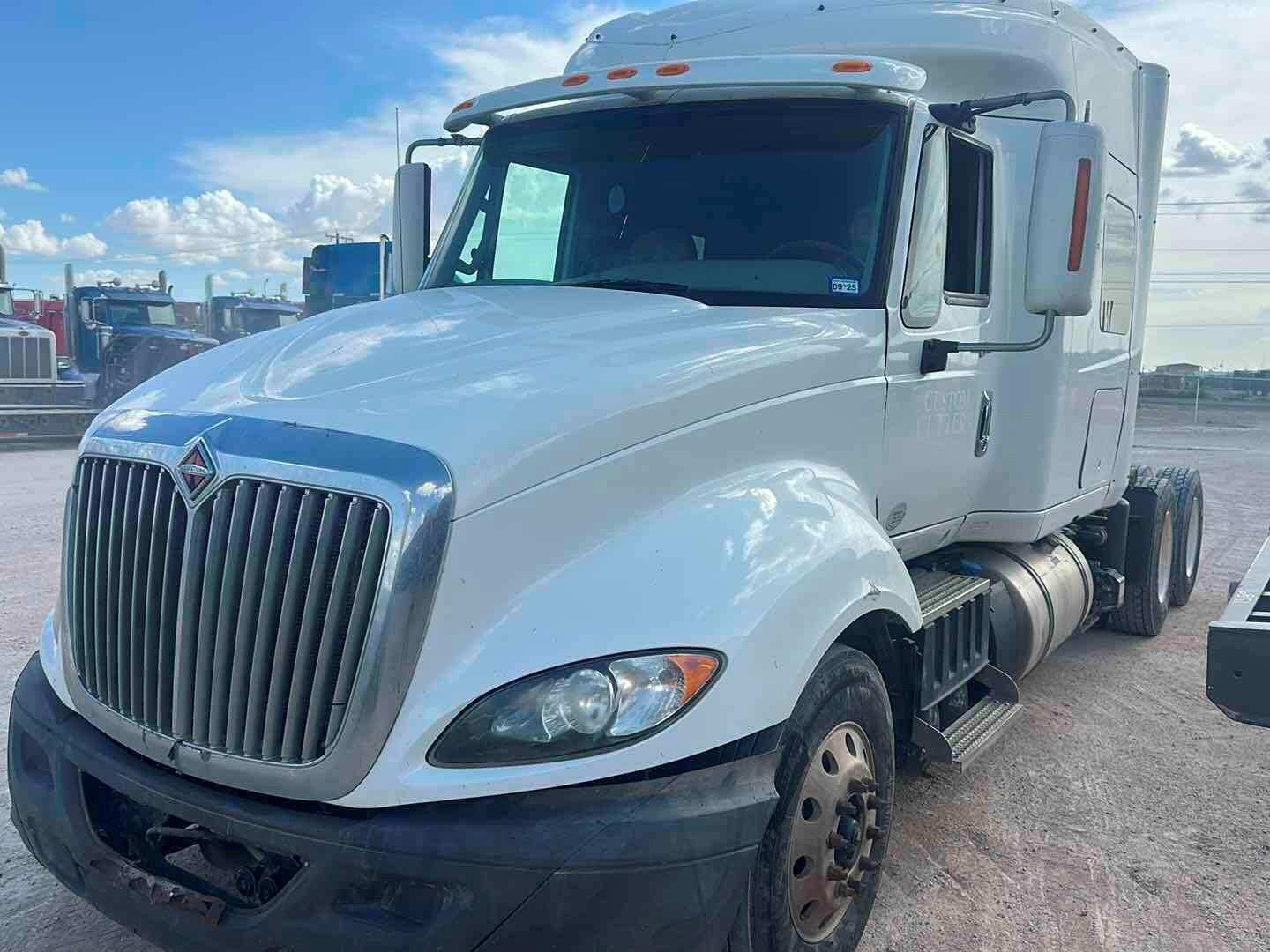 Photo of a 2014 International Prostar