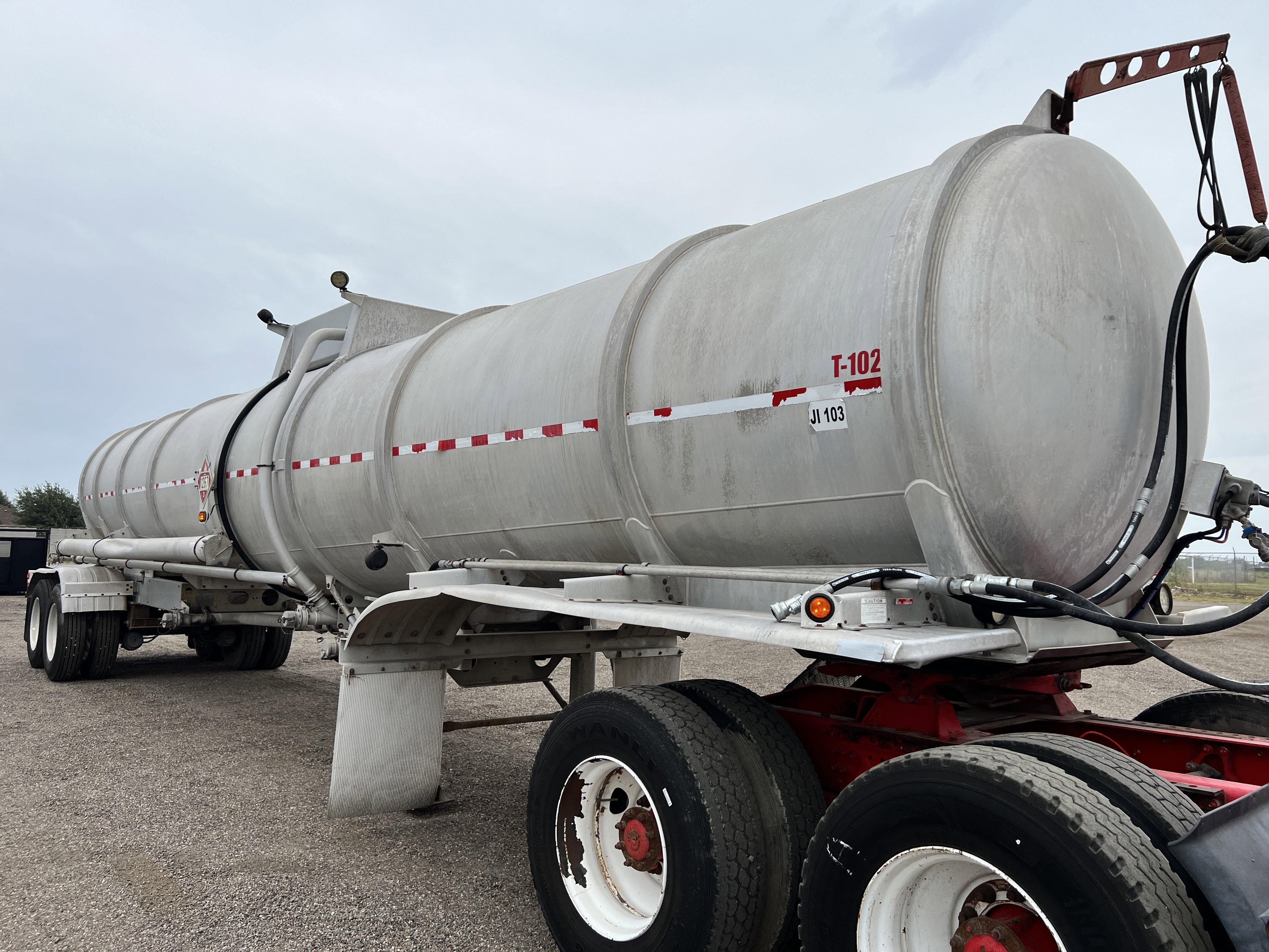 2015 TROXELL 200BBL TANKER