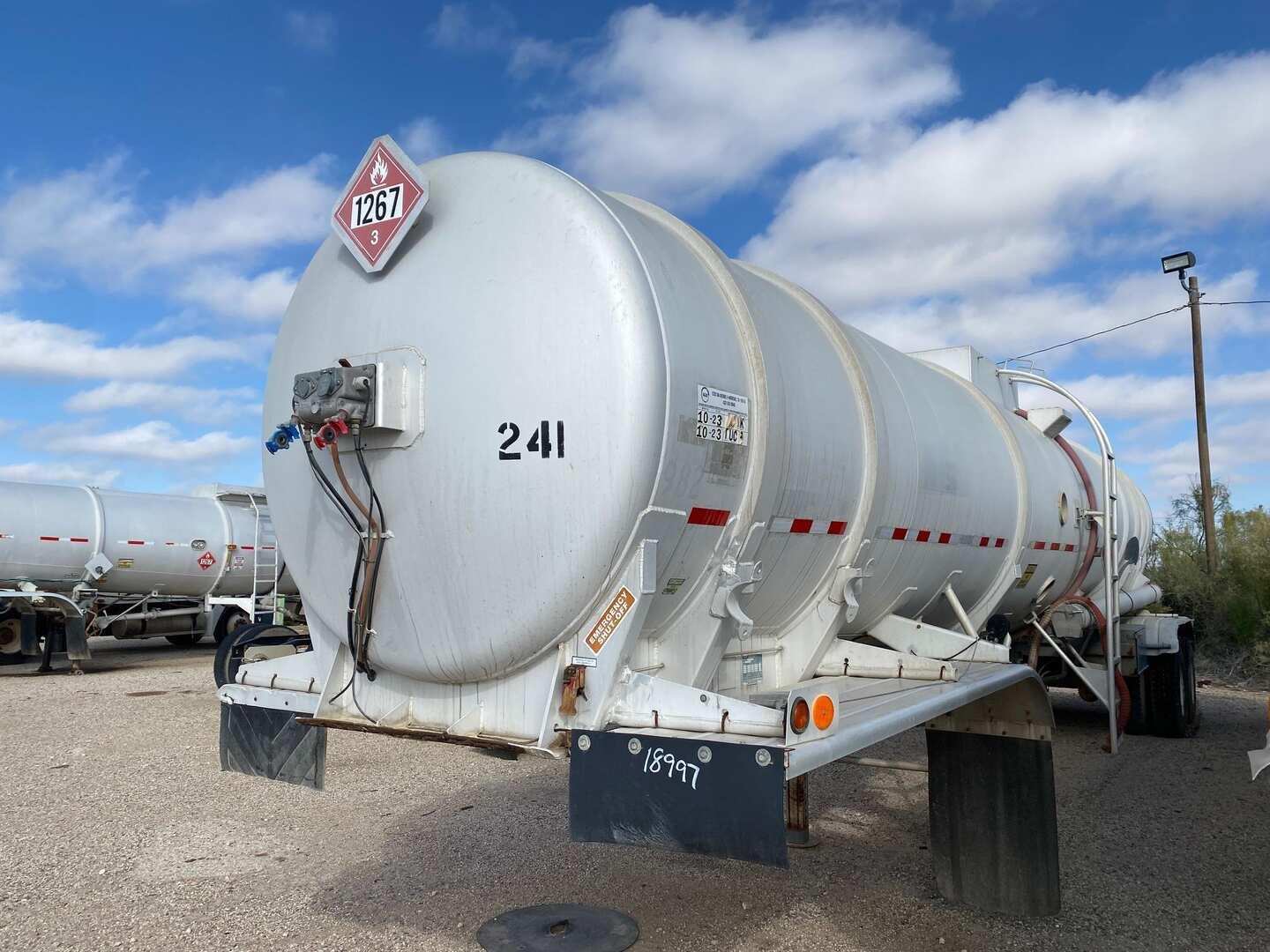 1990 TRAILMASTER CRUDE TRAILER
