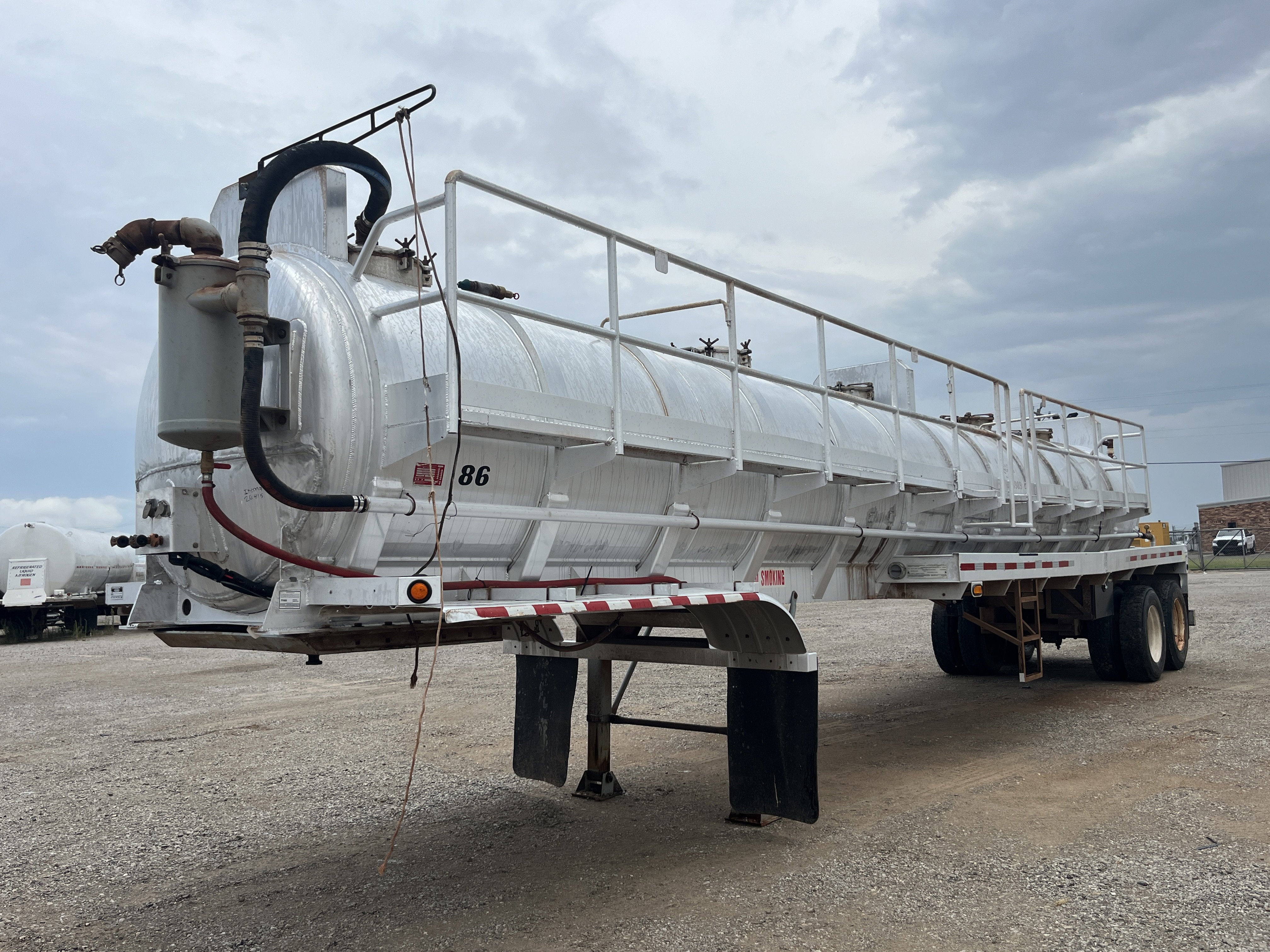 2012 DRAGON 150BBL ALUMINUM VAC TRAILER