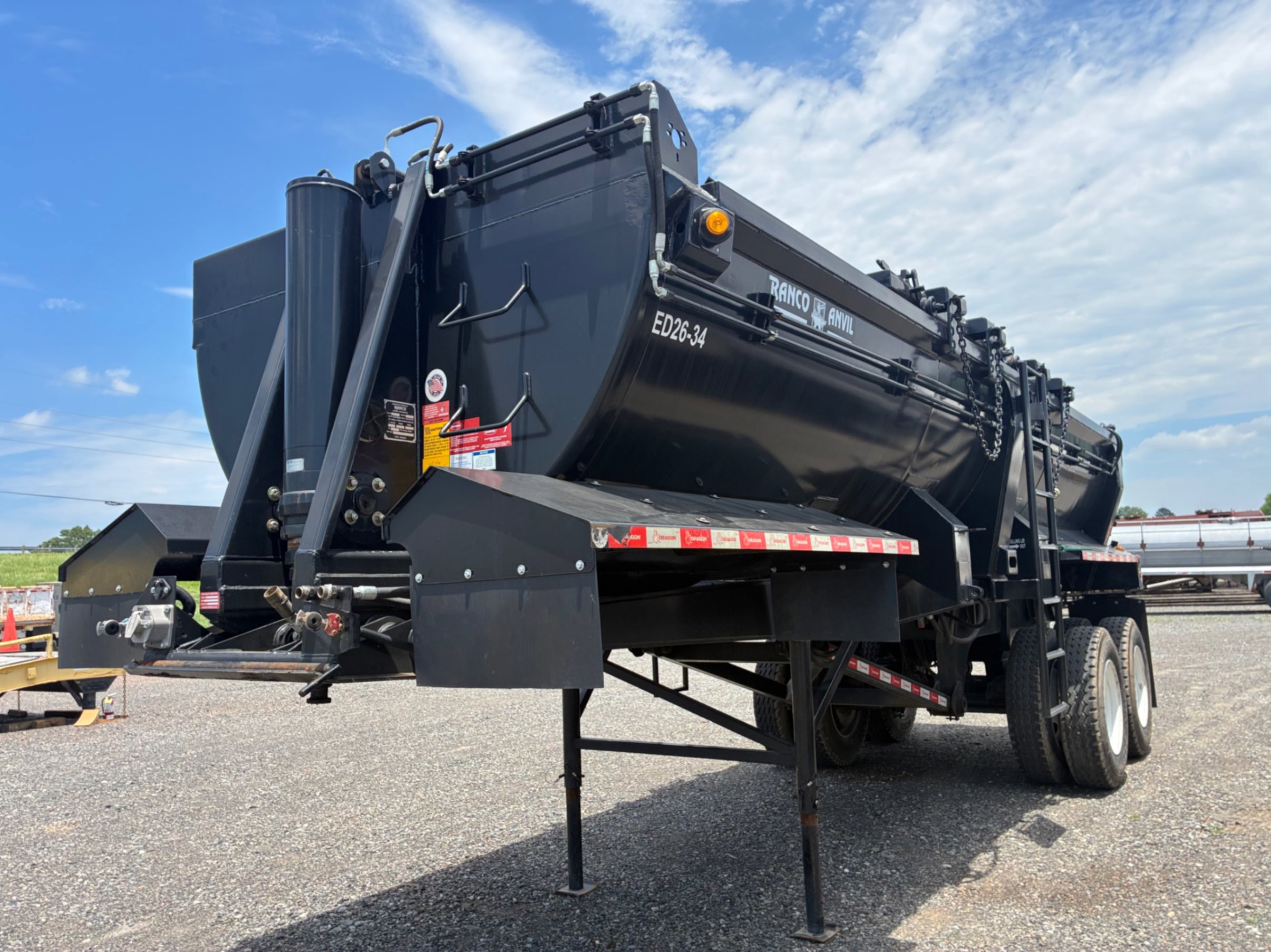 2018 DRAGON RANCO ANVIL END DUMP