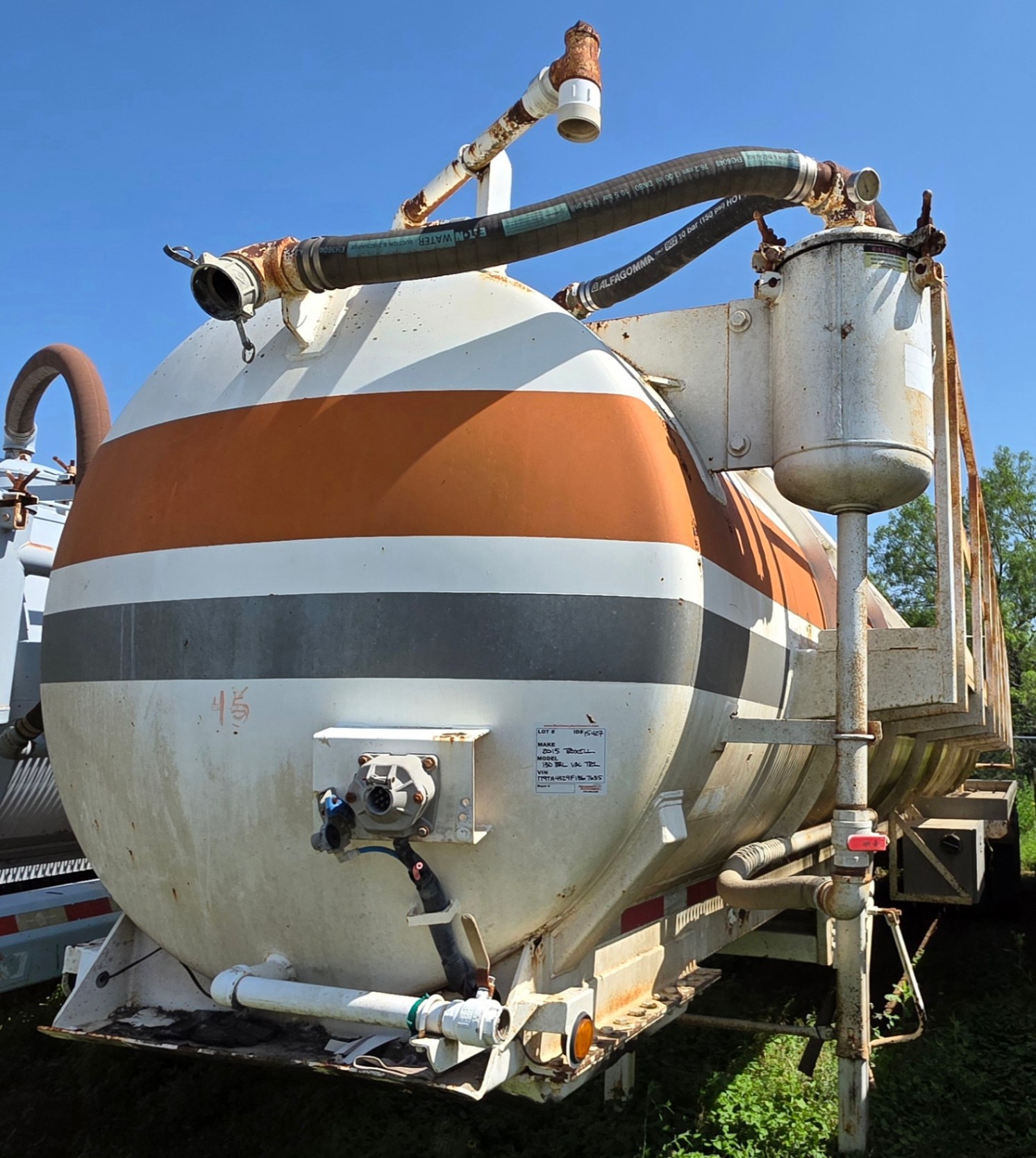 2015 TROXELL 130BBL VAC TRAILER