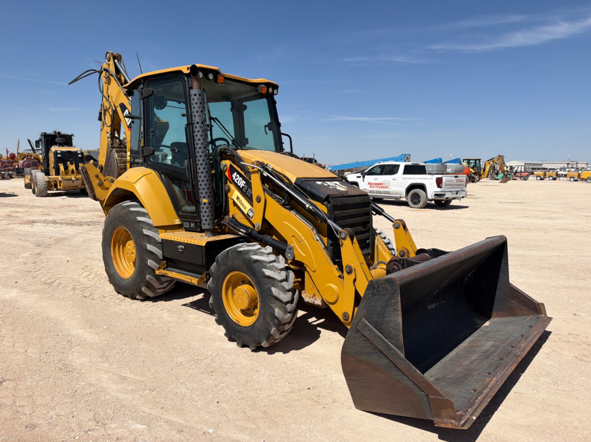 2021 Caterpillar 420F2
