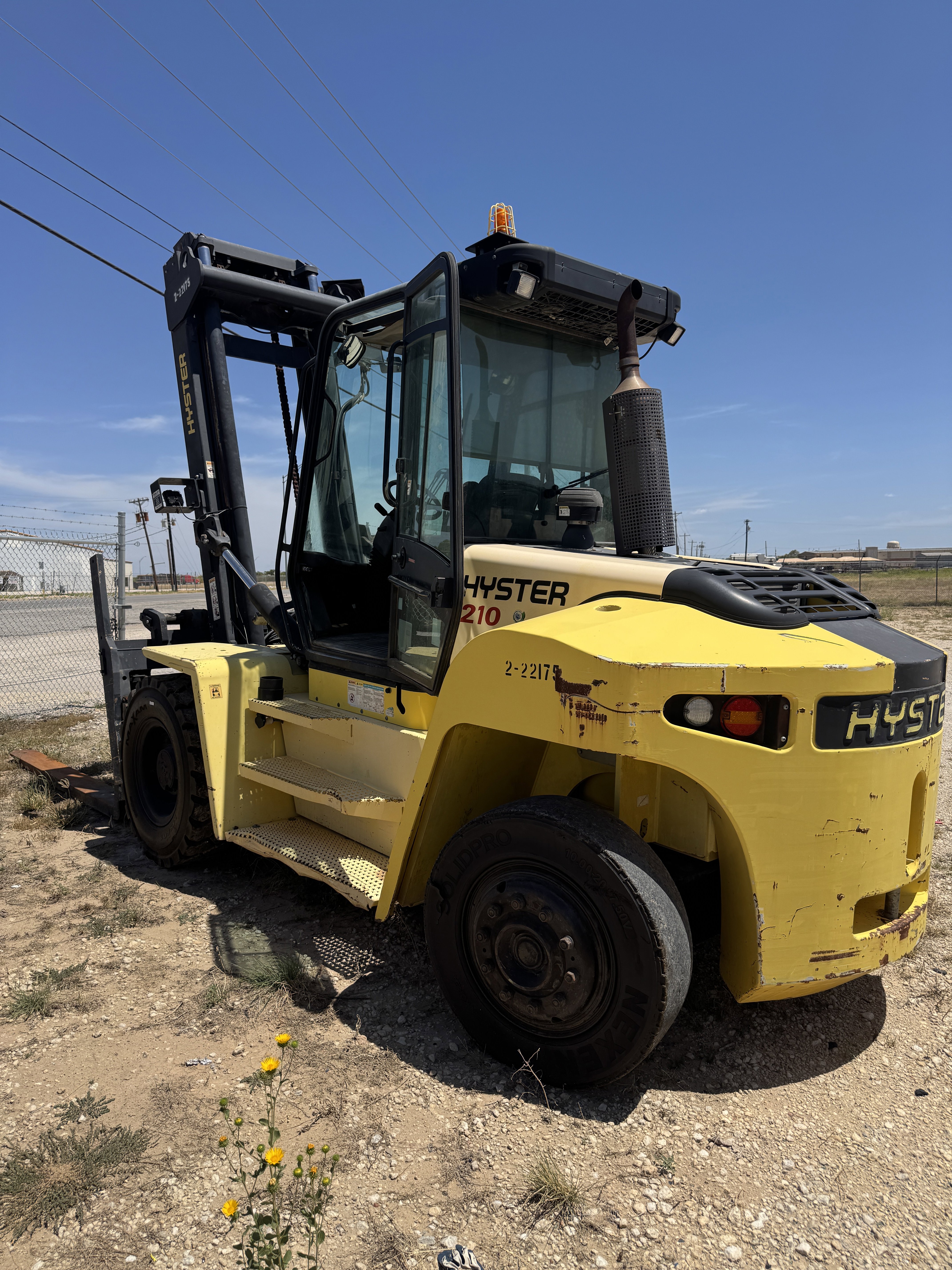 2015 Hyster 10054