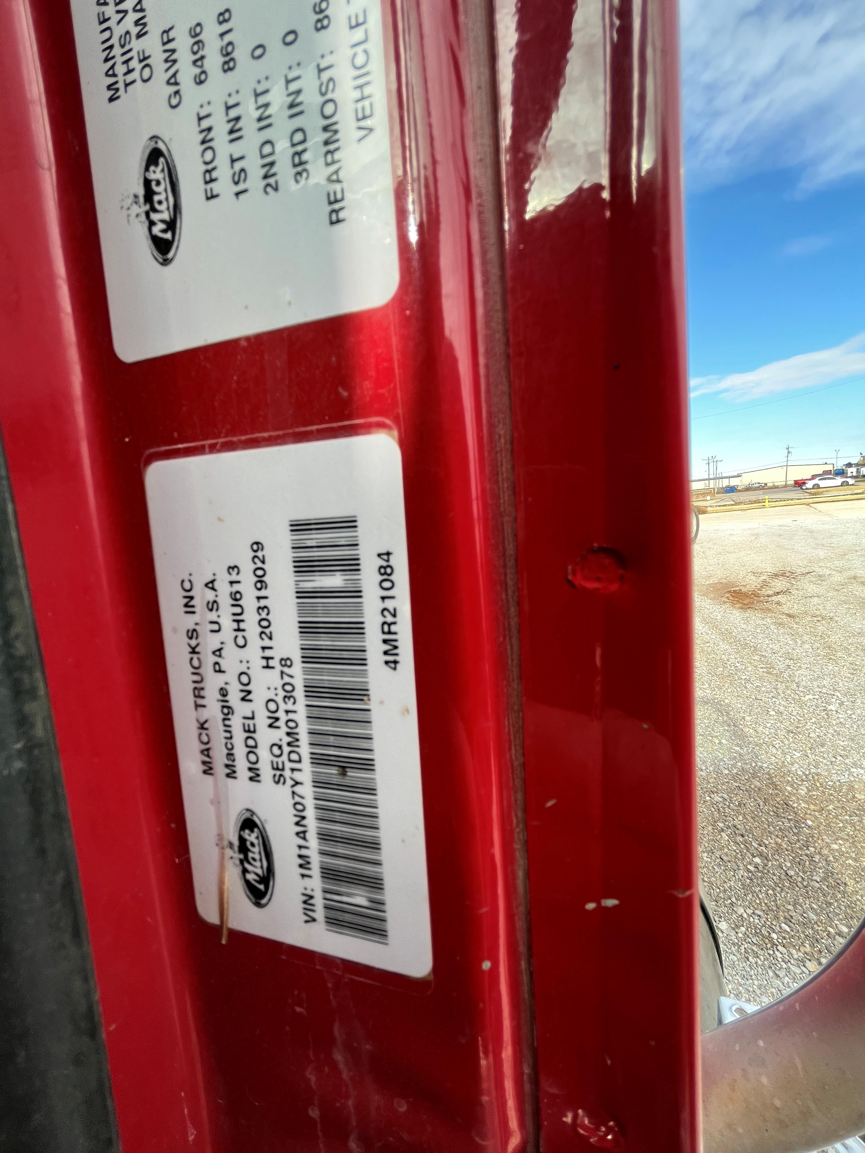 2001 Mack VISION