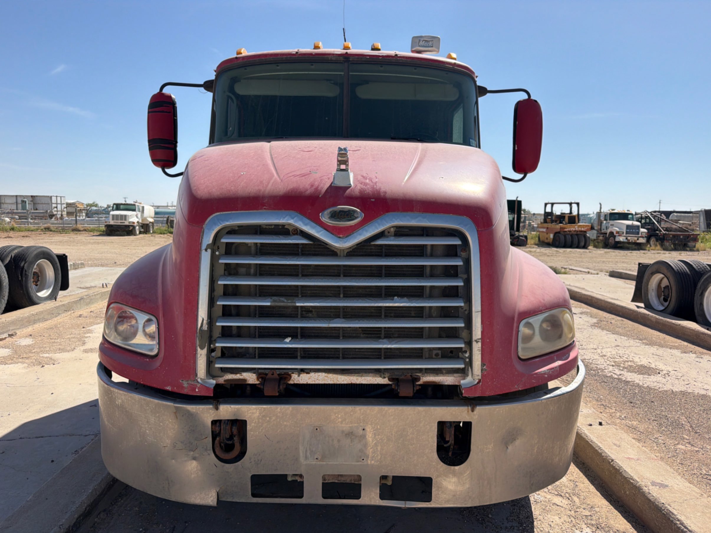 2001 Mack VISION