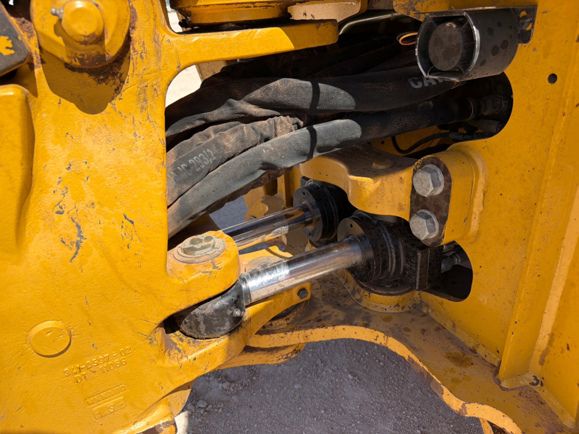 2021 Caterpillar 420F2