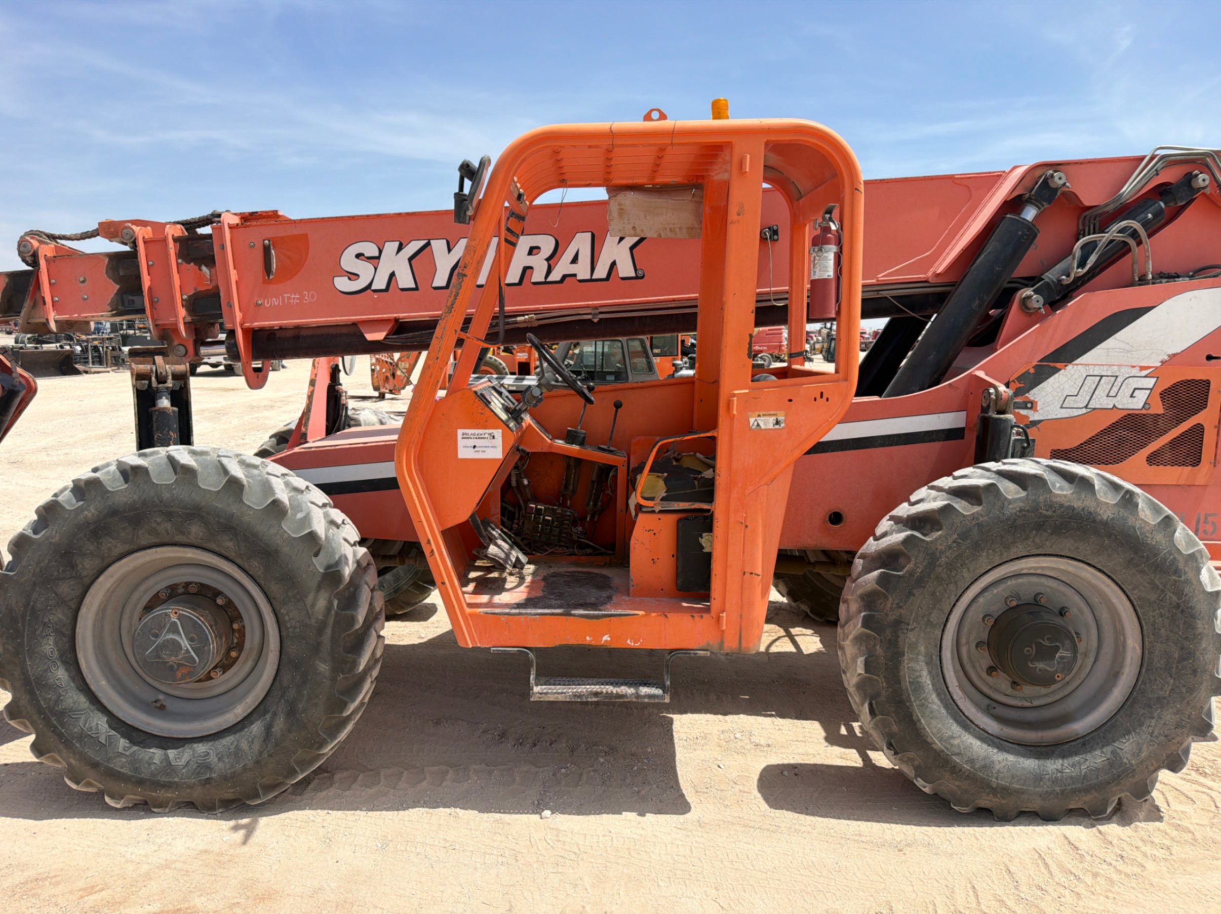 2015 Hyster 10054