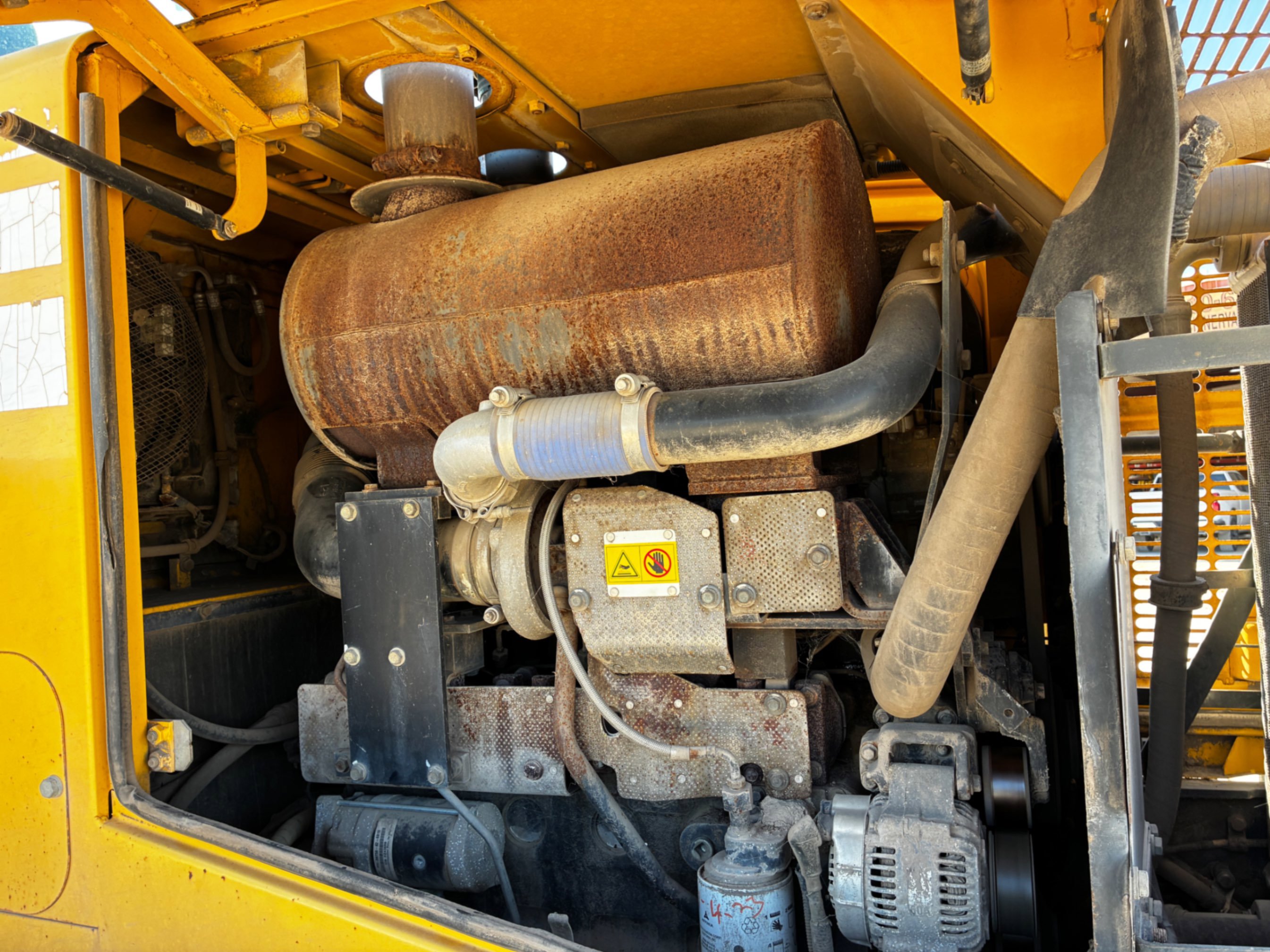 2014 JLG WA320