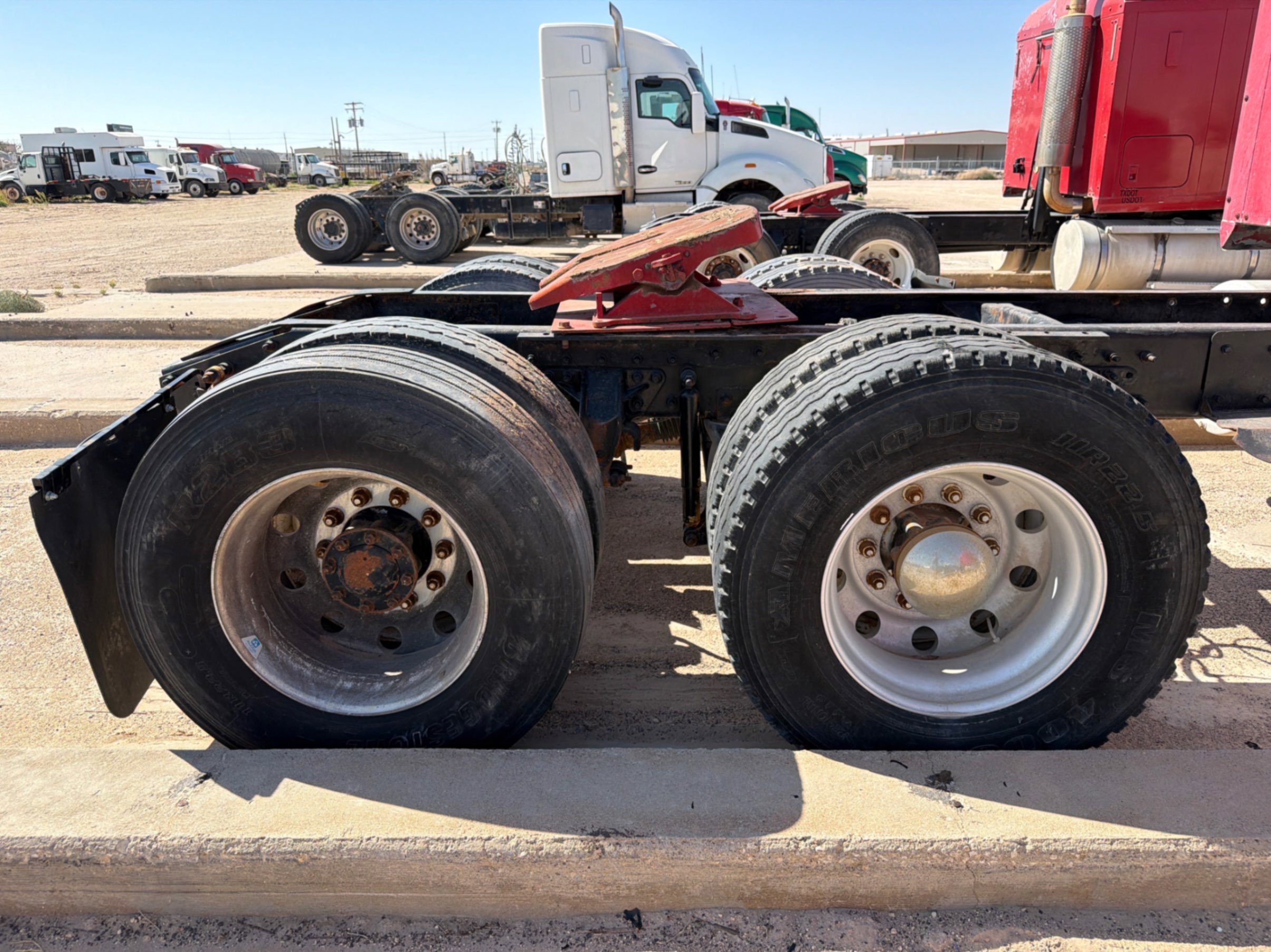 2001 Mack VISION