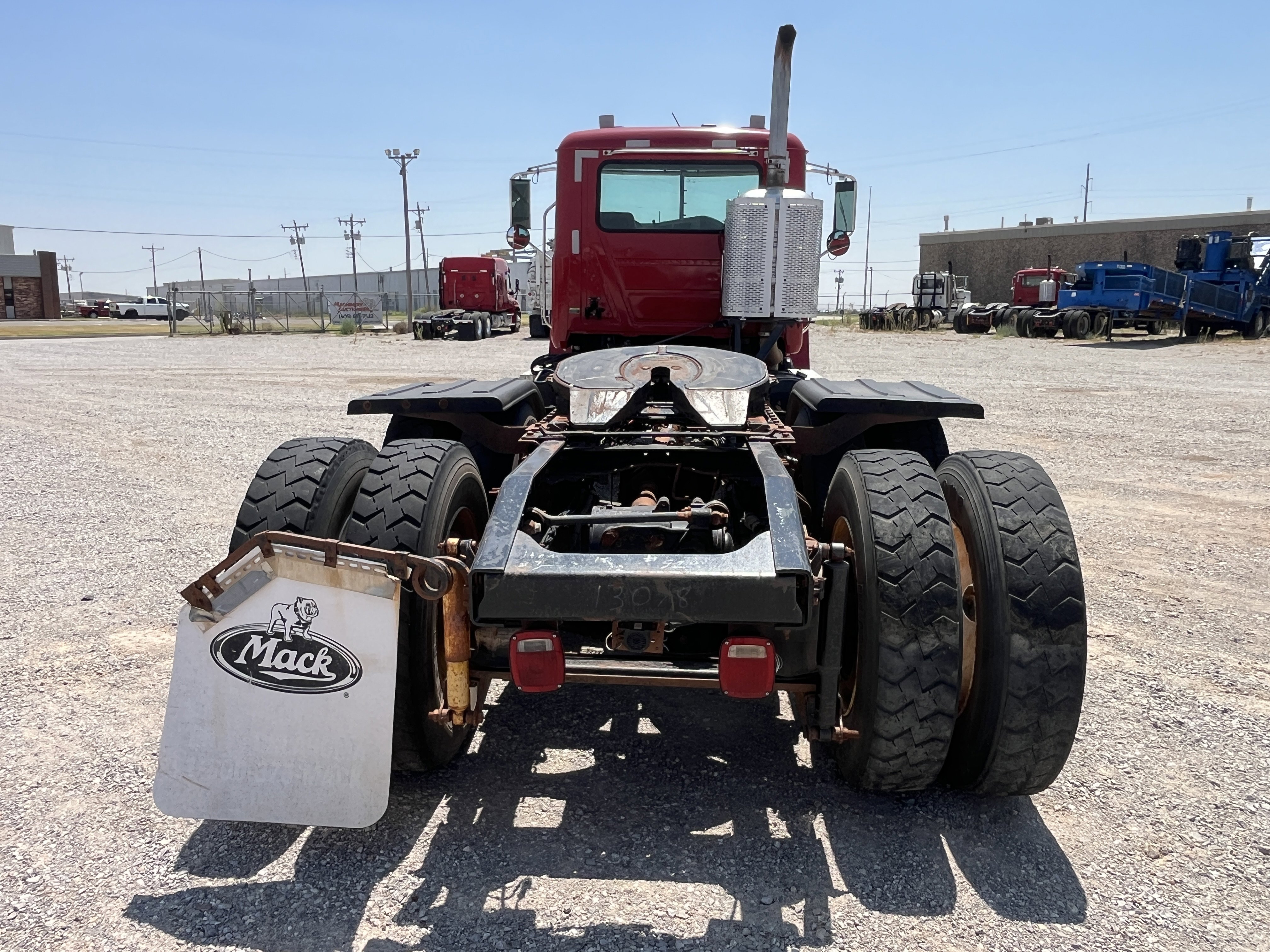 2001 Mack VISION