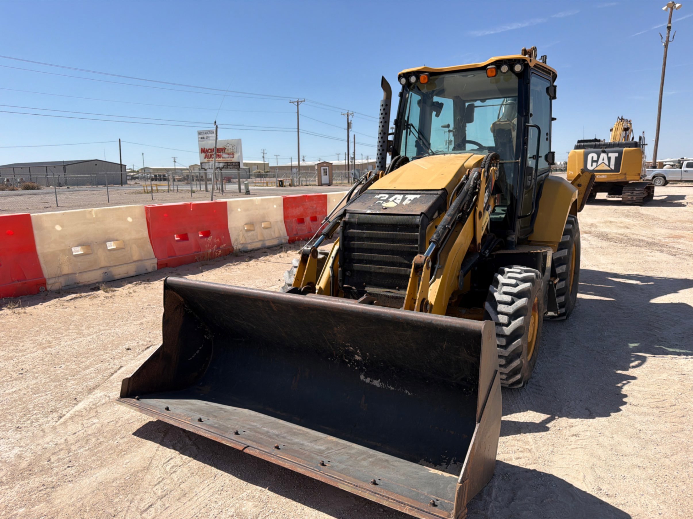 2021 Caterpillar 420F2
