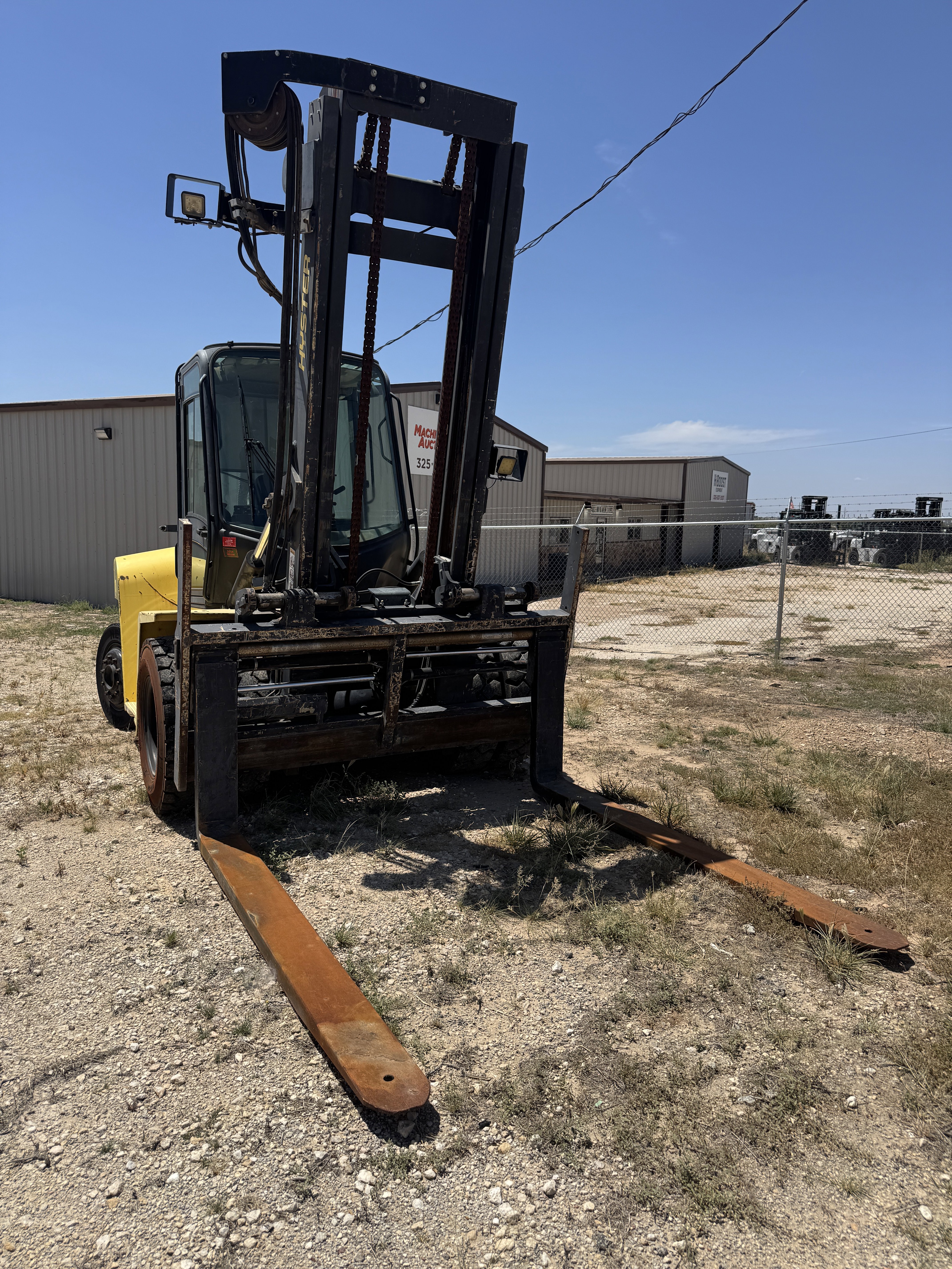 2015 Hyster 10054