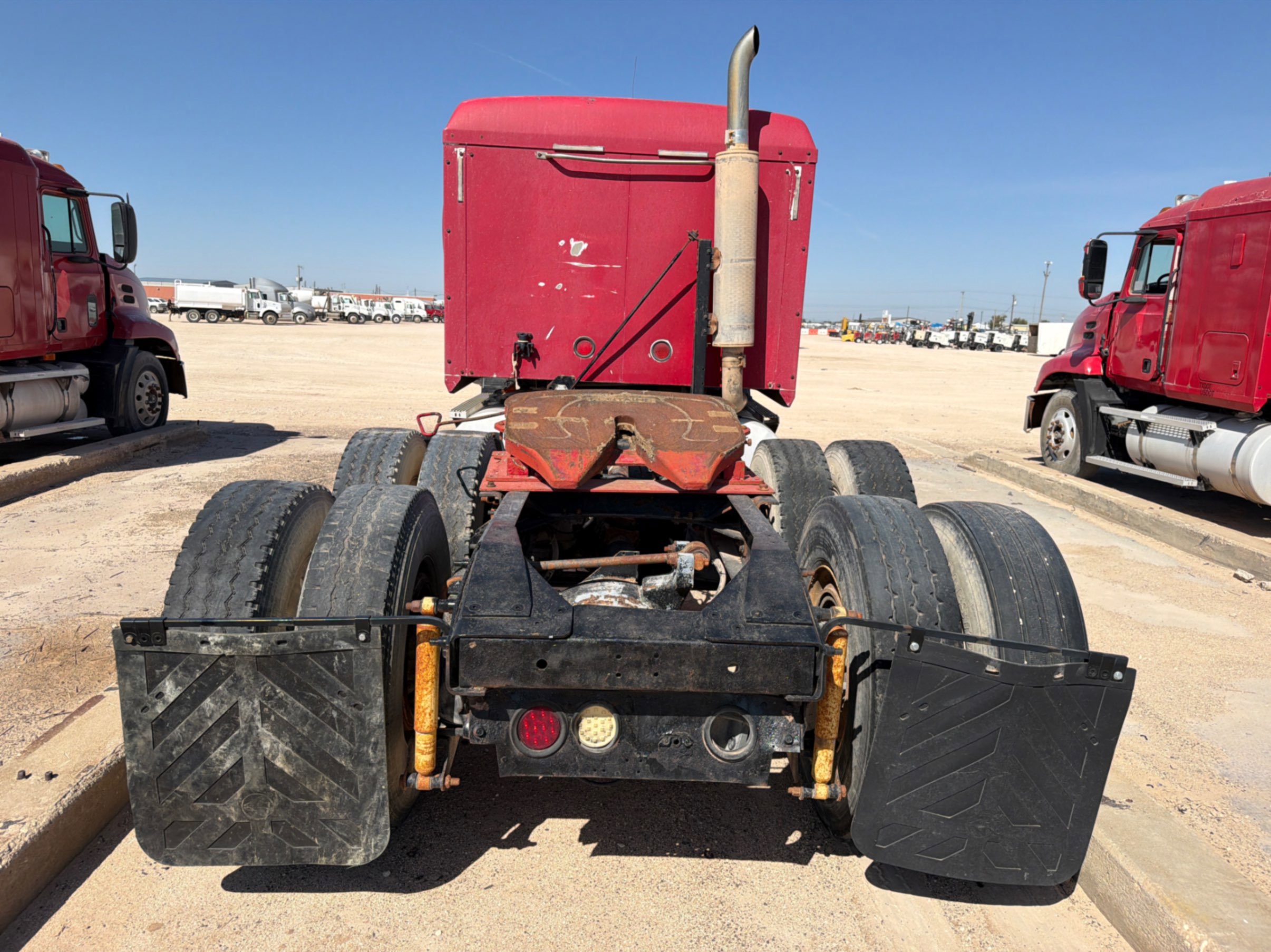 2001 Mack VISION
