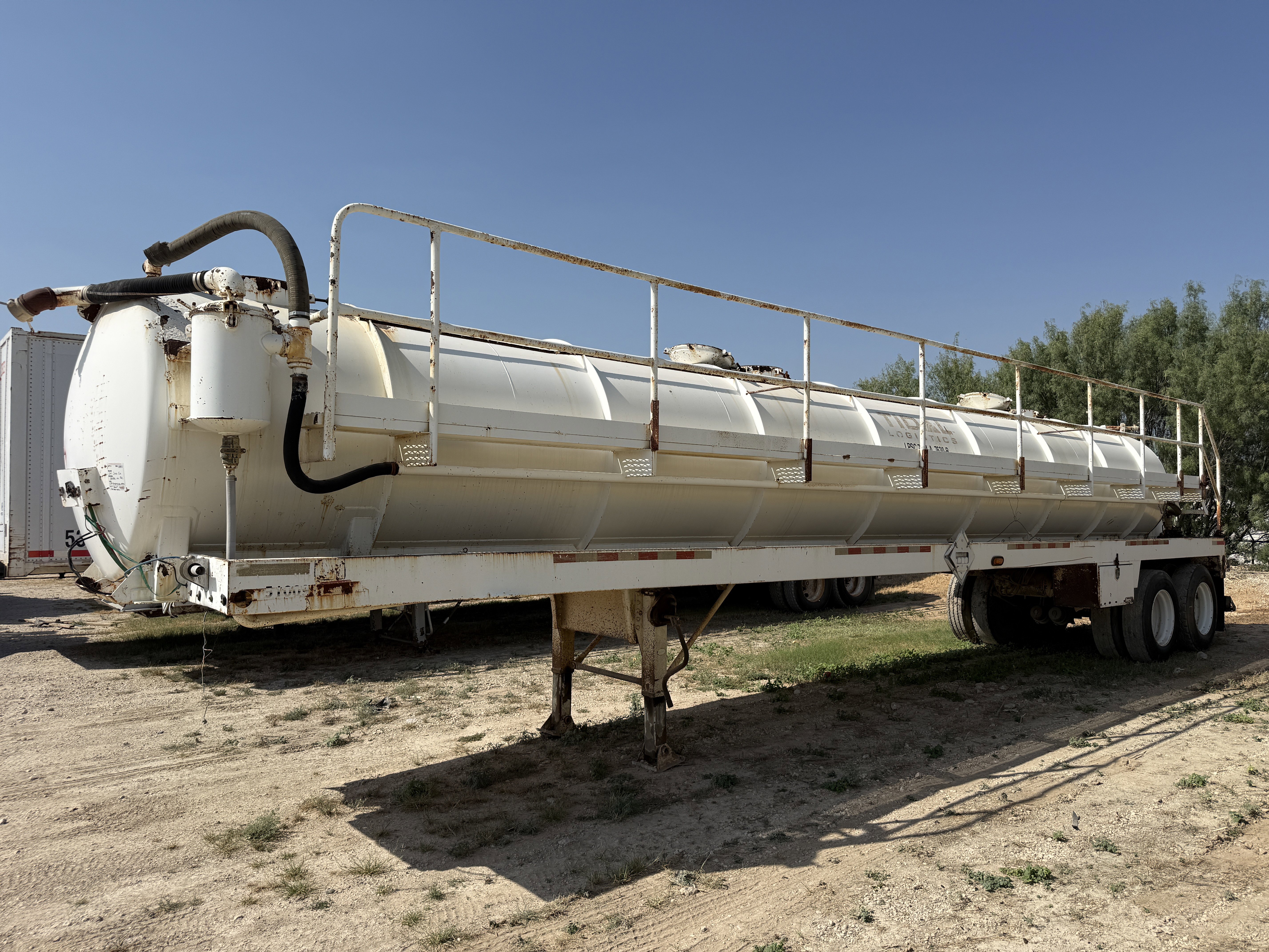 1998 Trojan 130BBL