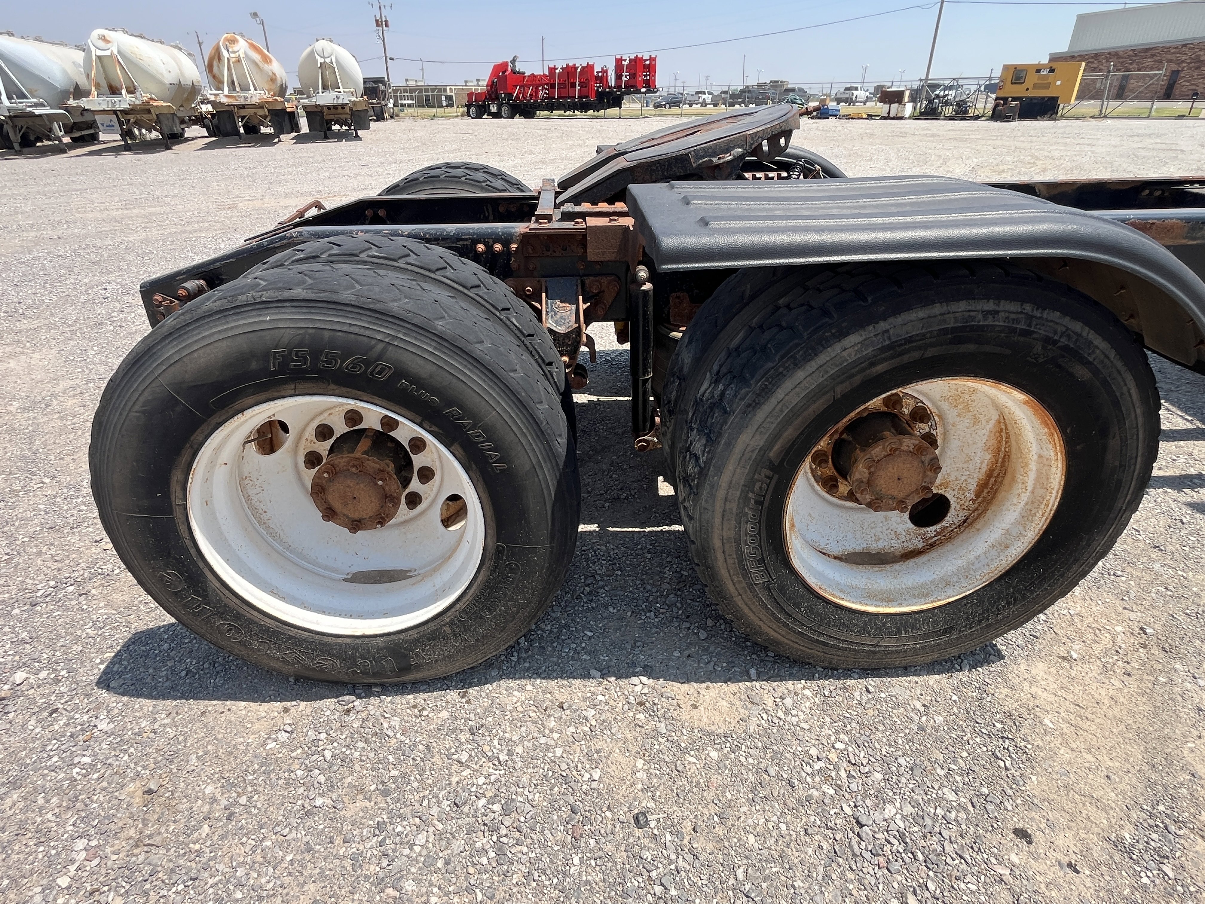 2001 Mack VISION