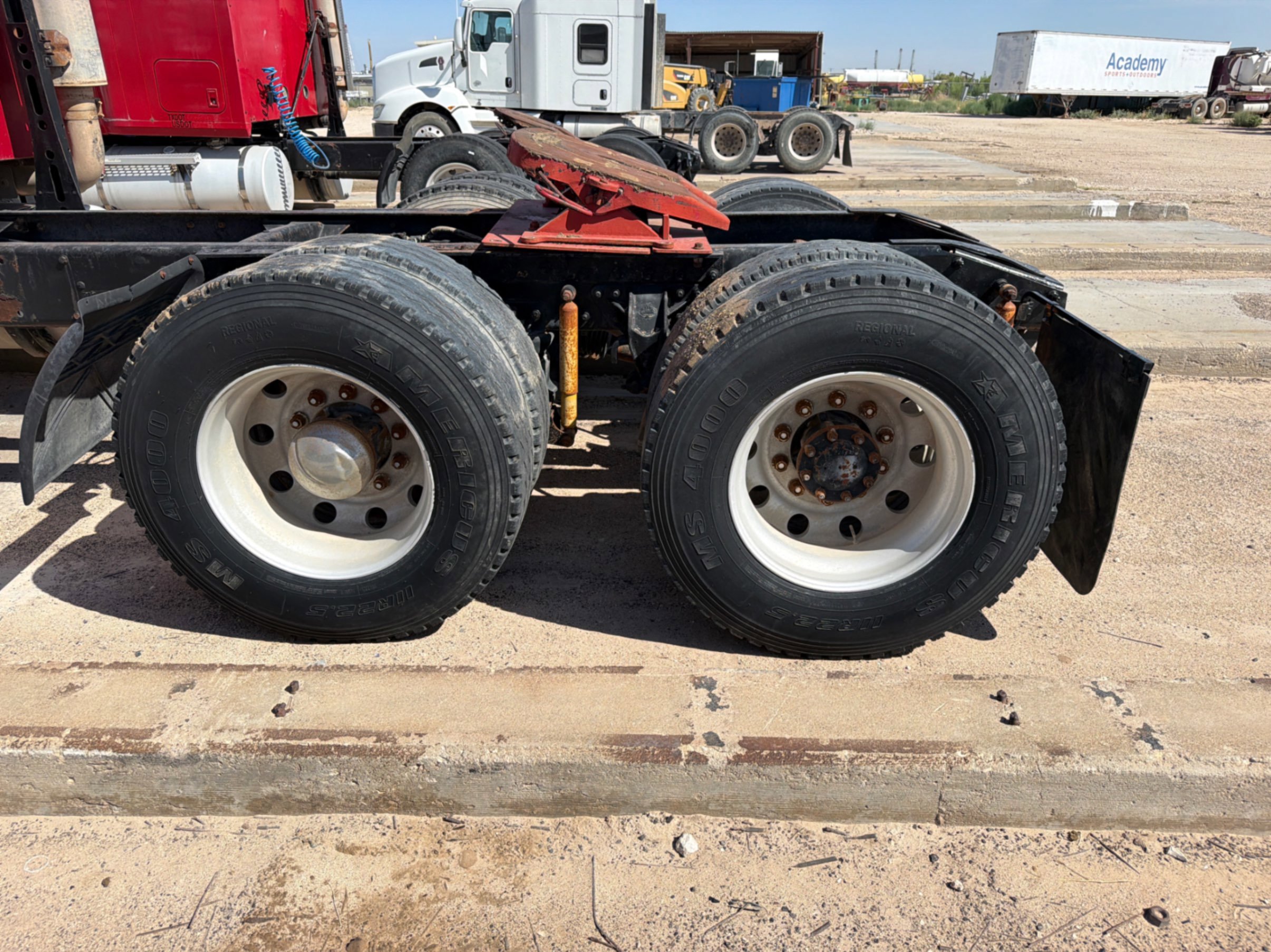2001 Mack VISION
