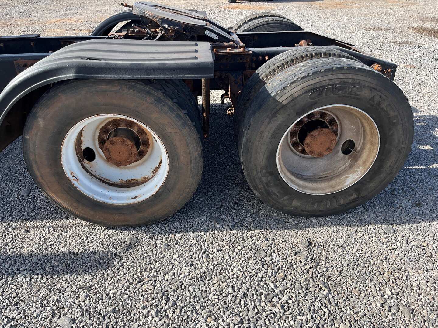 2001 Mack VISION