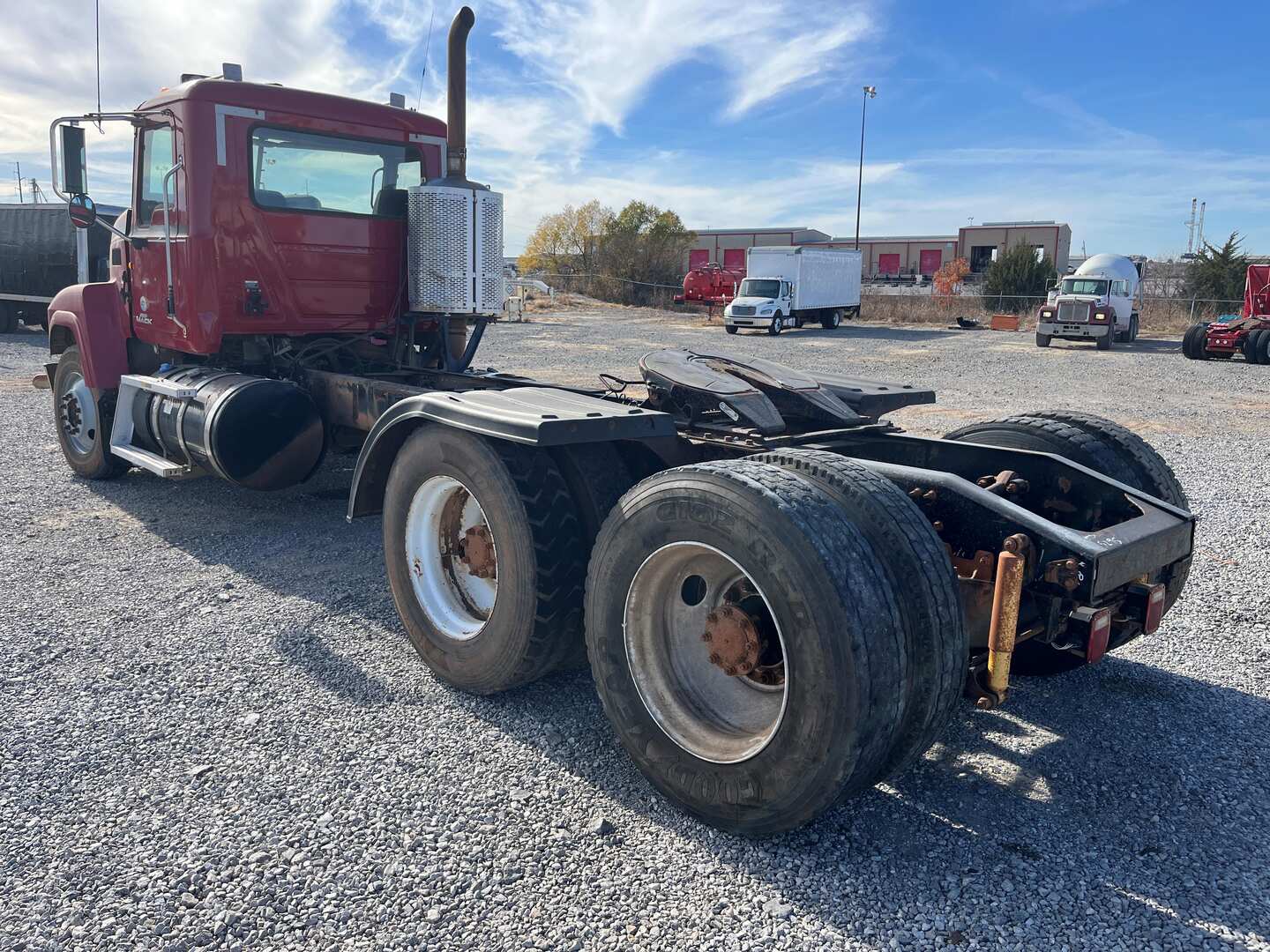 2001 Mack VISION