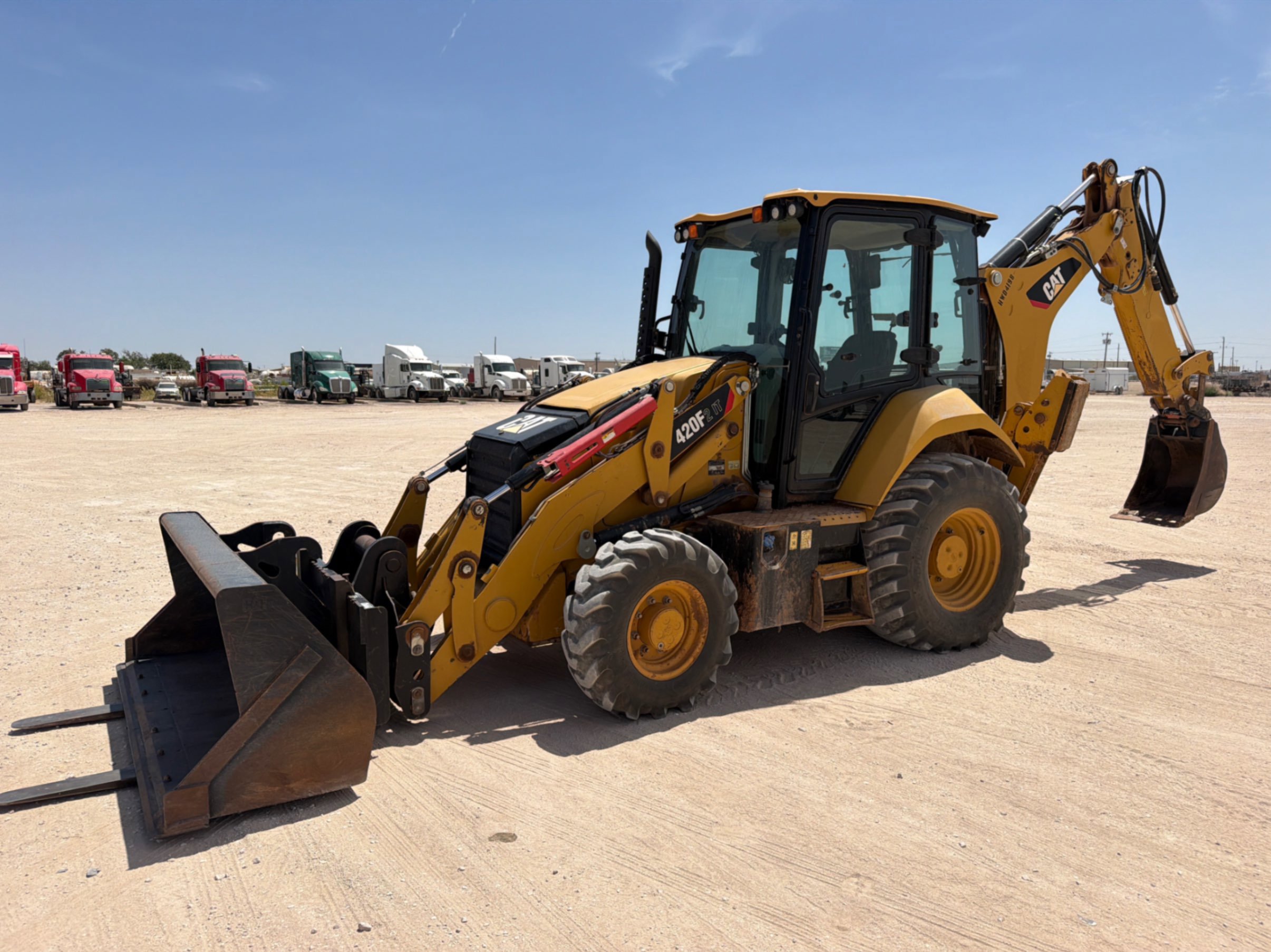 2021 Caterpillar 420F2