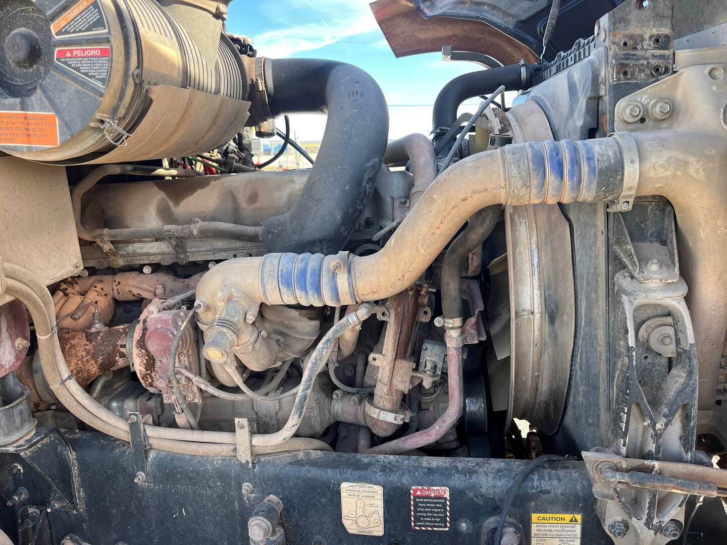 2001 Mack VISION