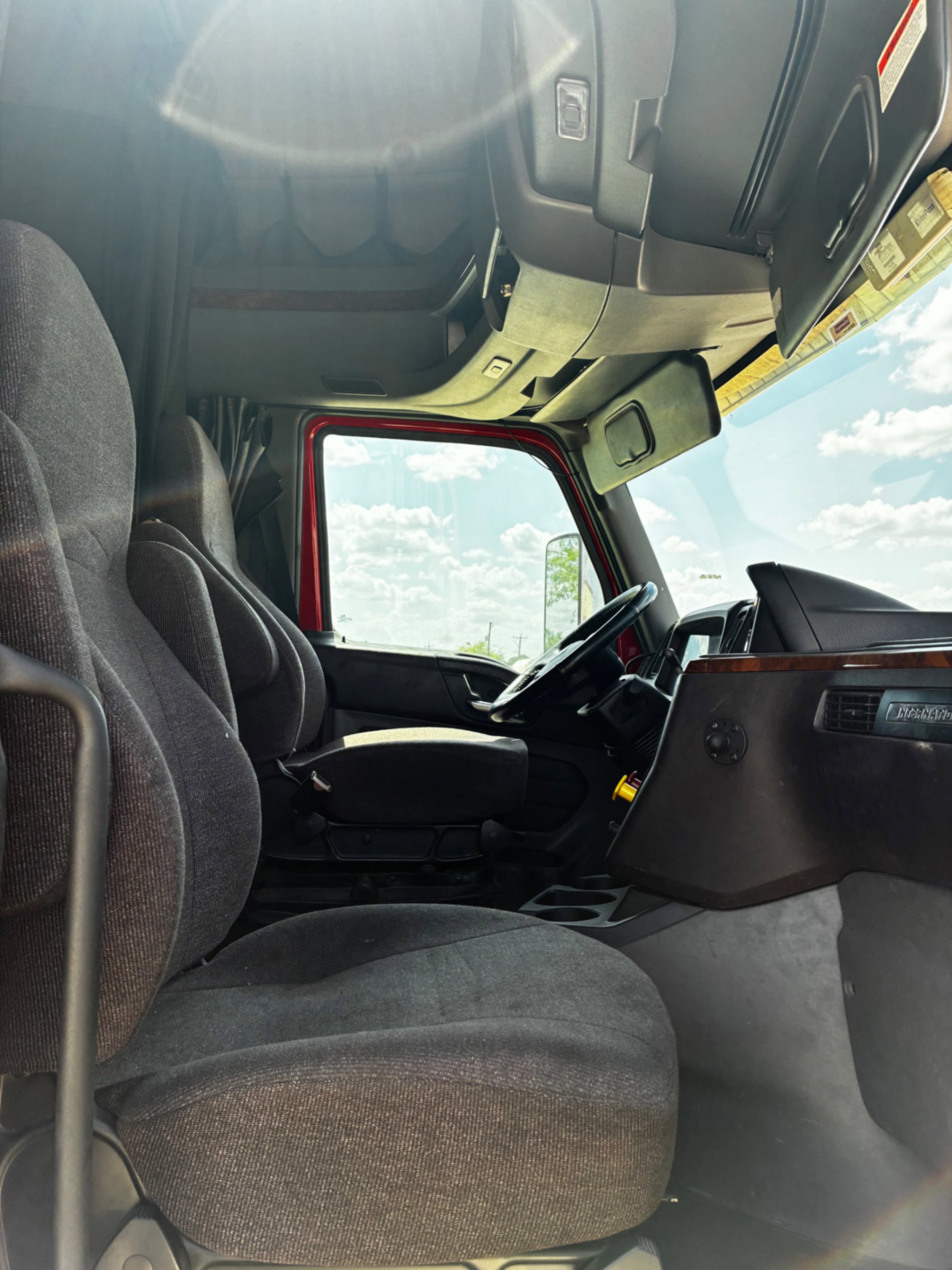 2015 Mack VISION