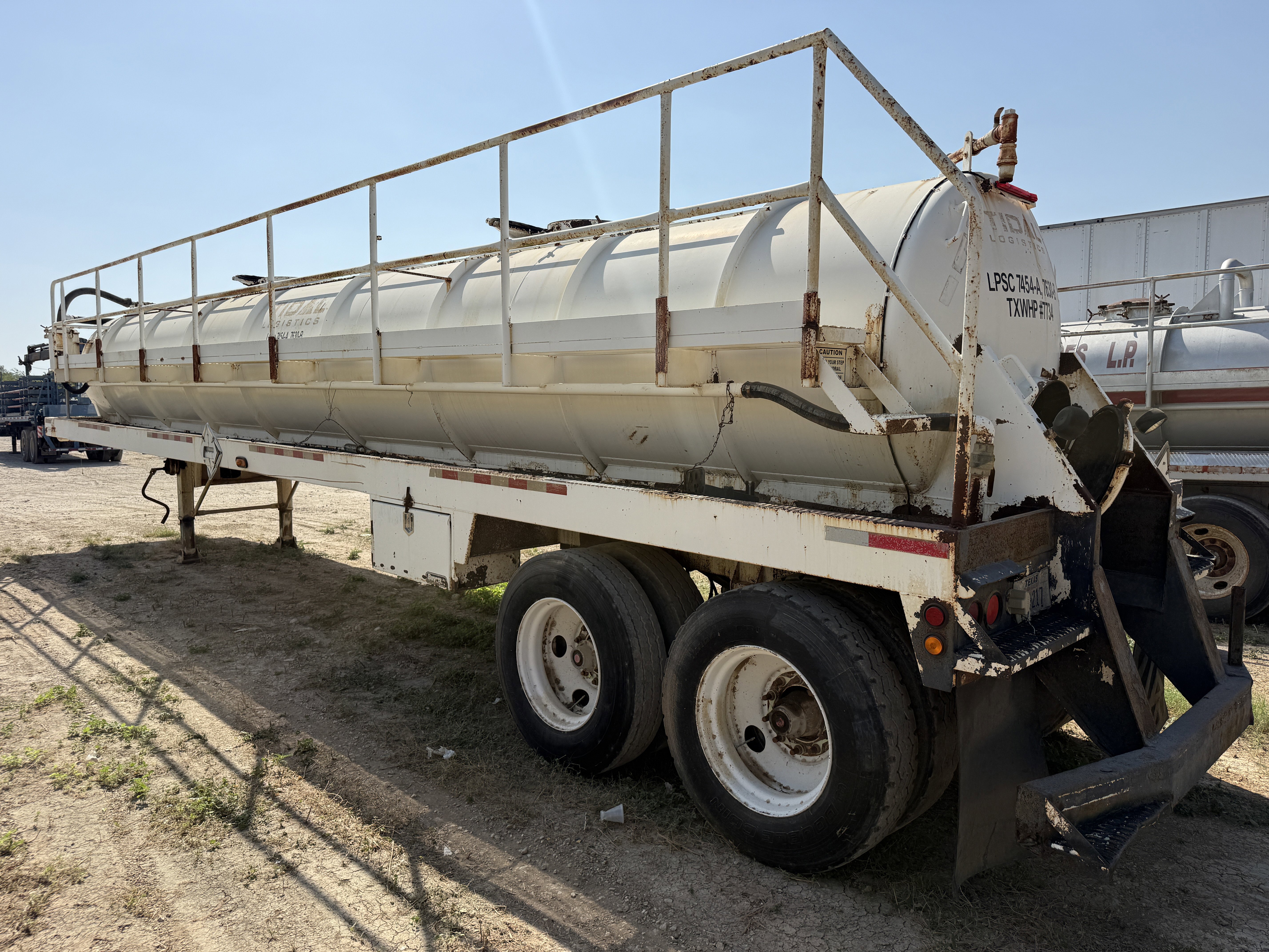 1998 Trojan 130BBL