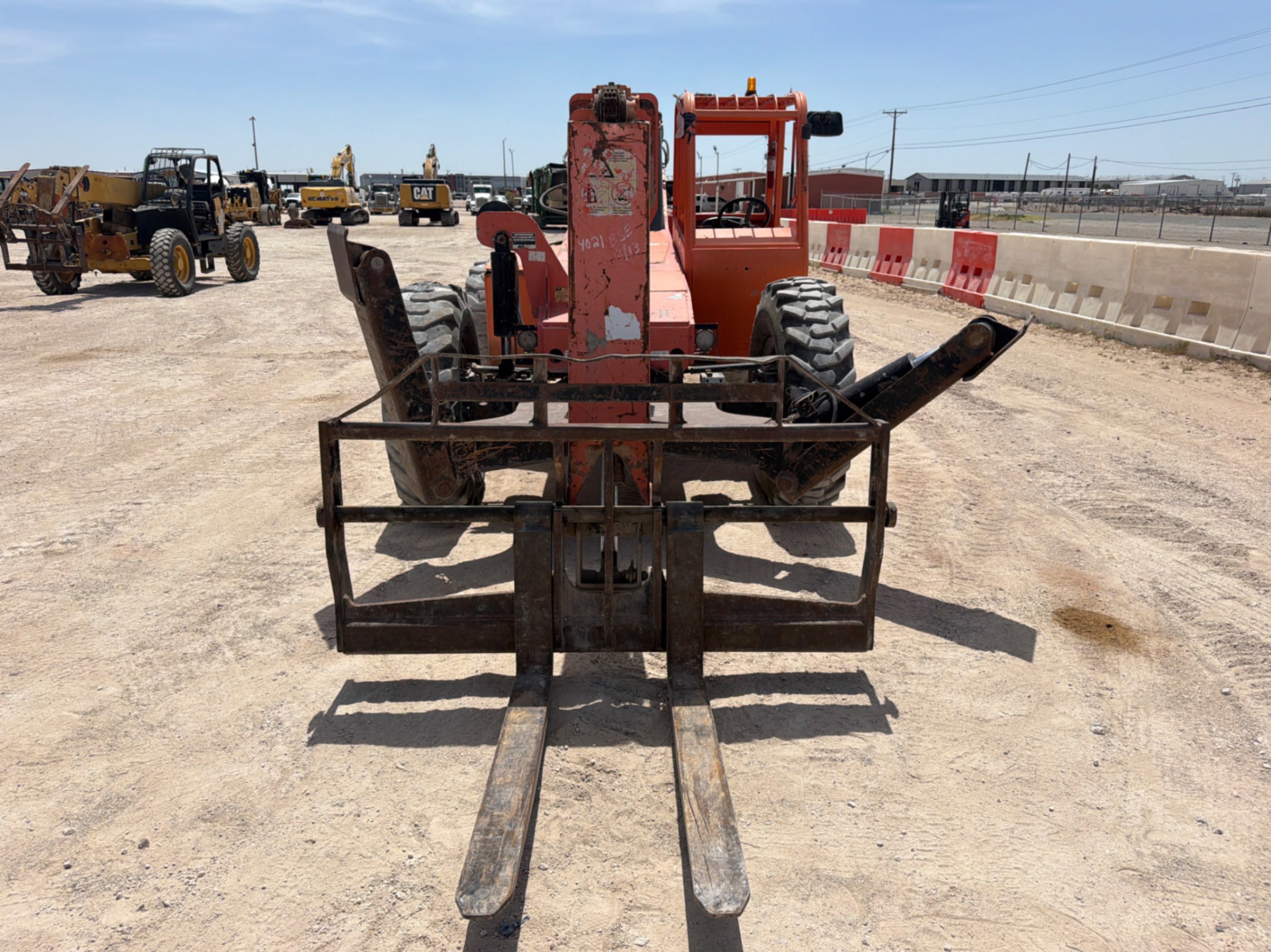 2015 Hyster 10054