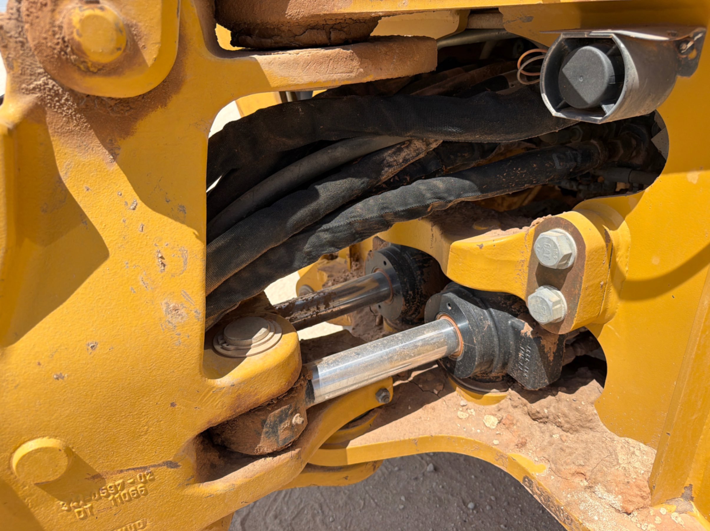 2021 Caterpillar 420F2