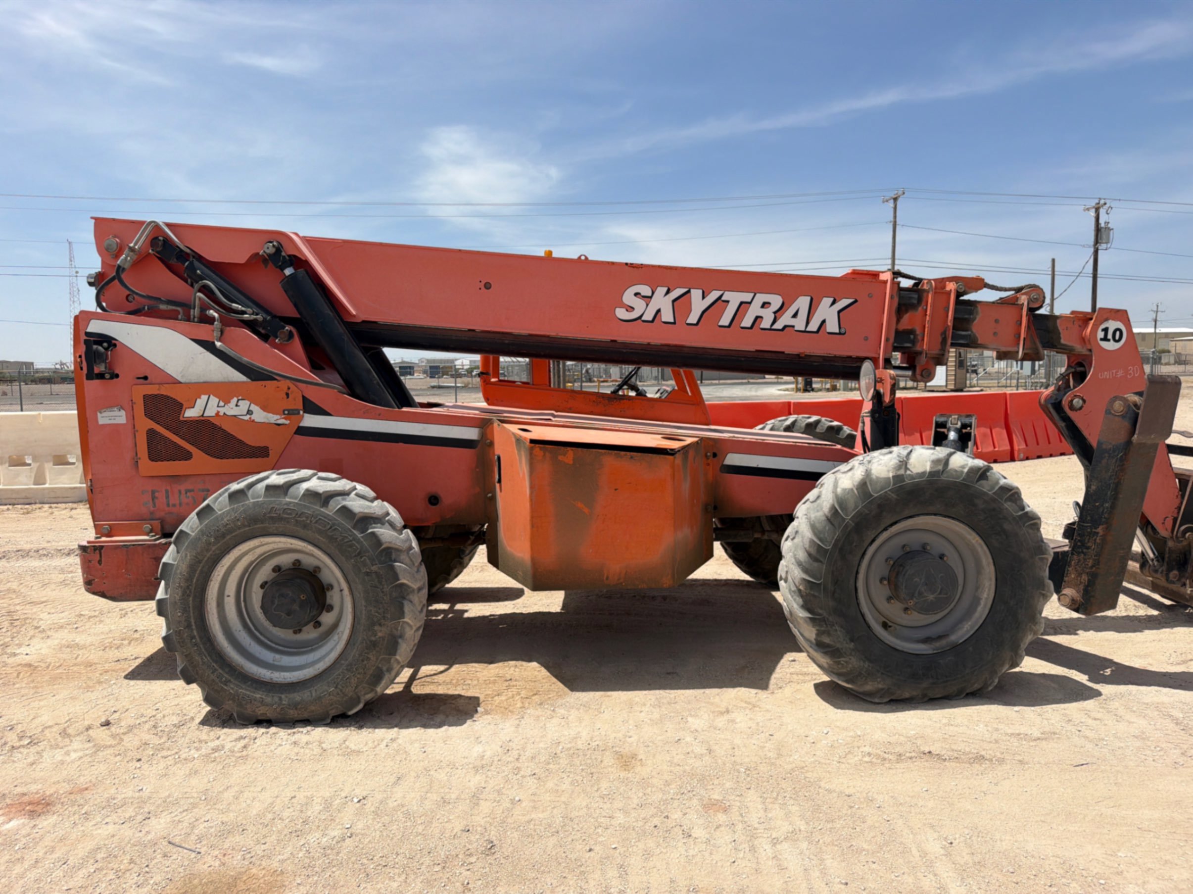 2015 Hyster 10054