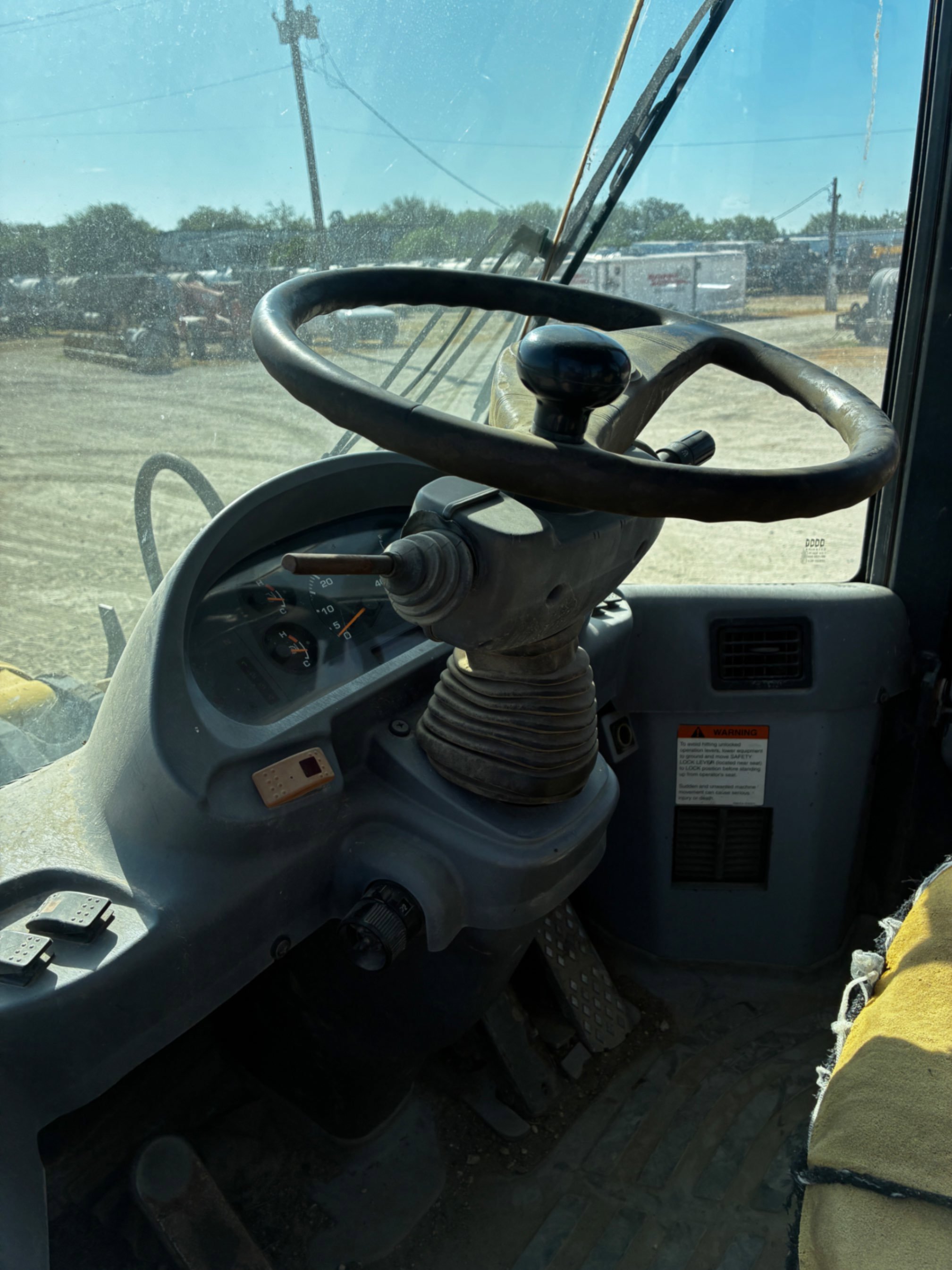 2014 JLG WA320