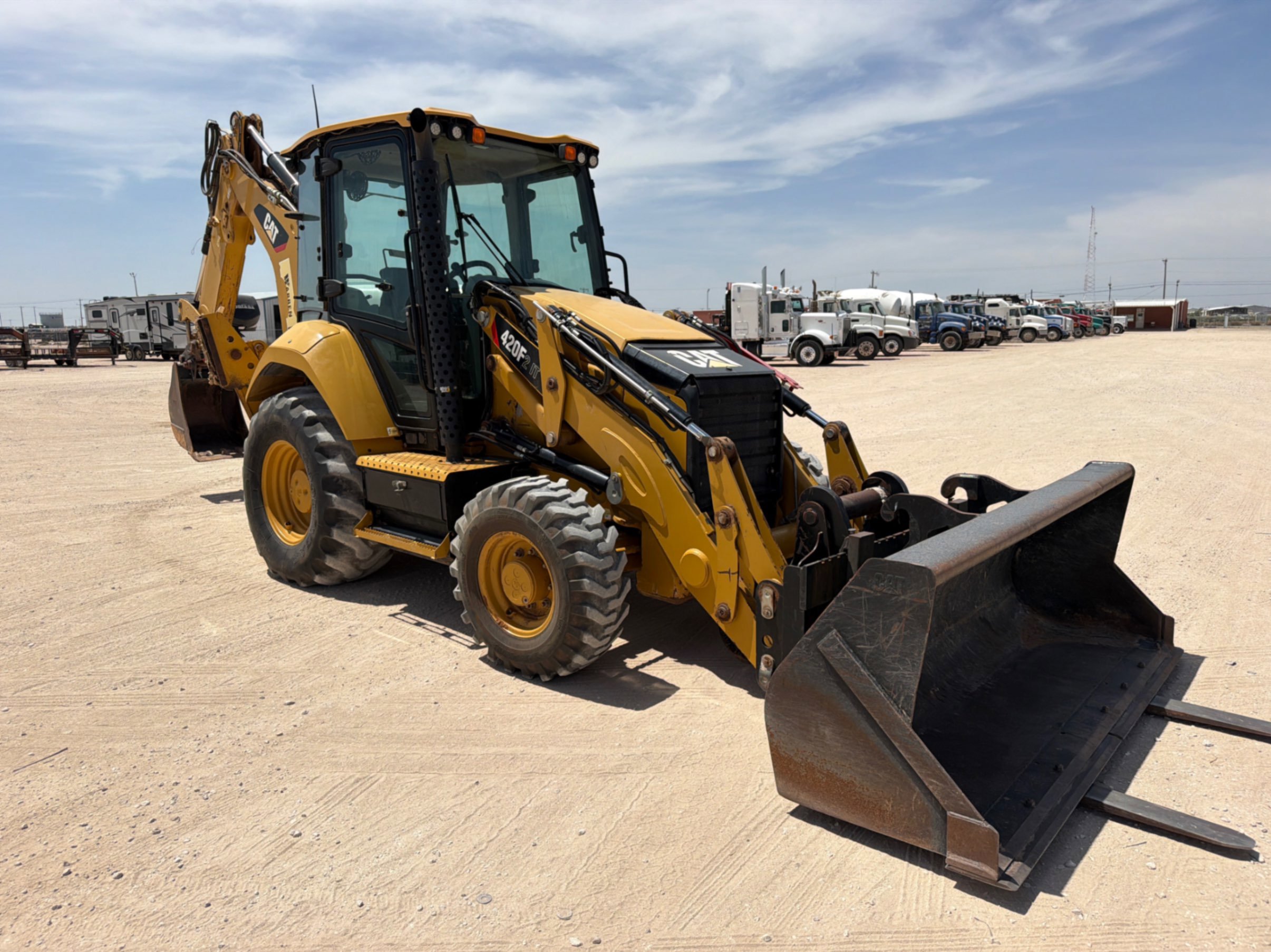2021 Caterpillar 420F2
