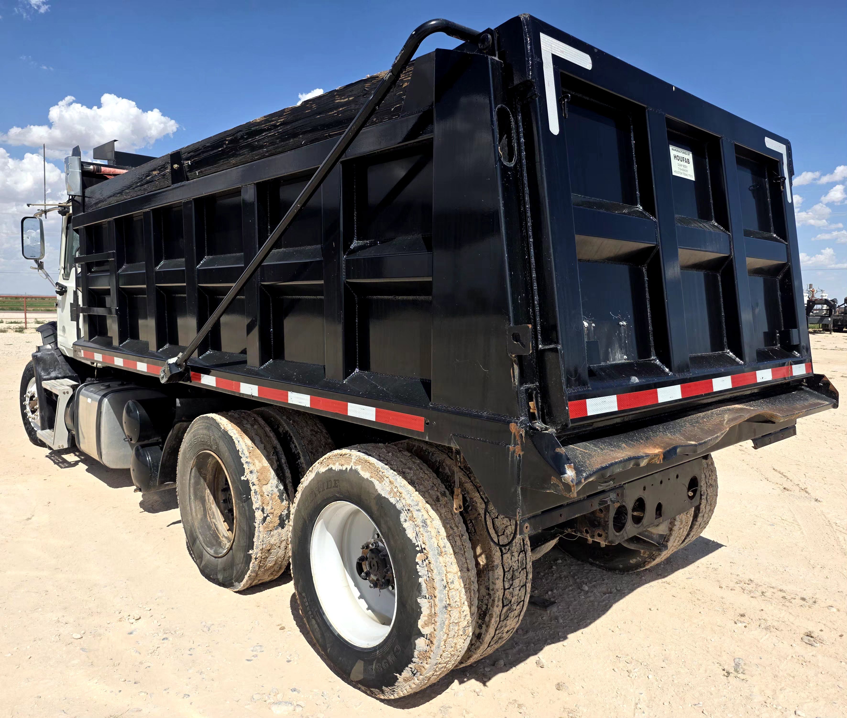 2015 Mack VISION