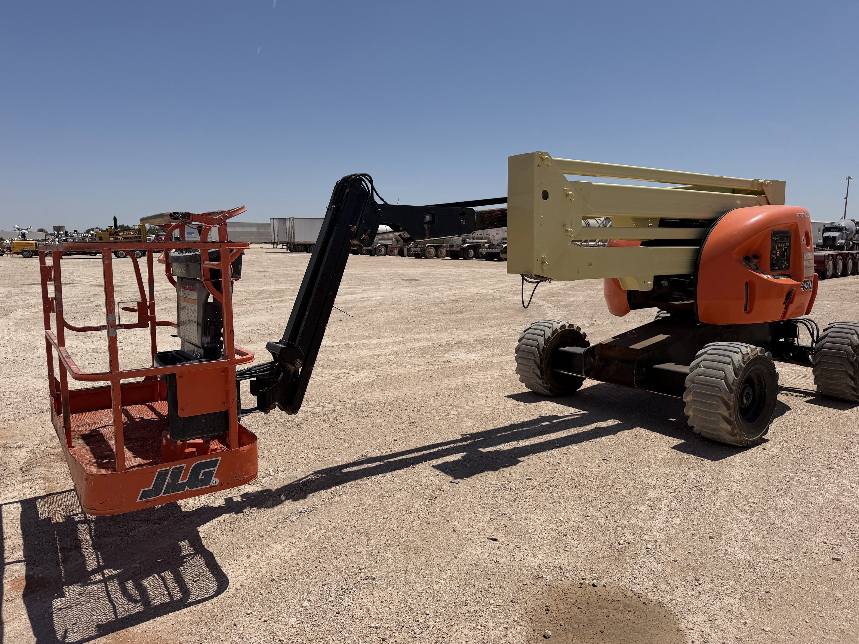 2007 JLG 450AJ