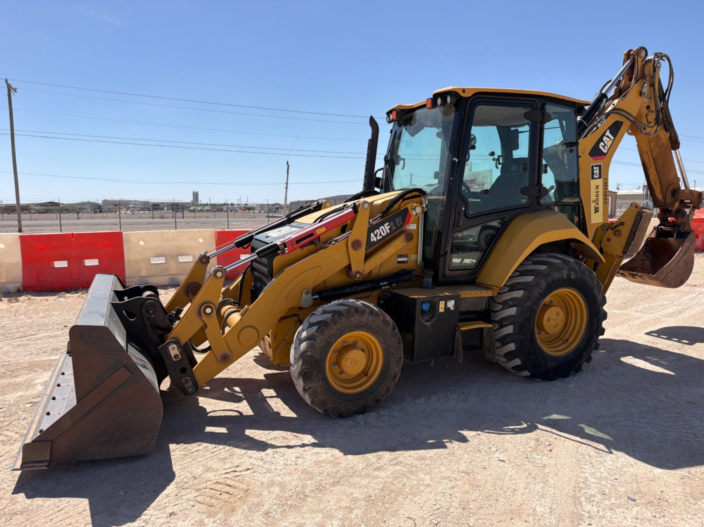 Photo of 2019 Caterpillar 420F2