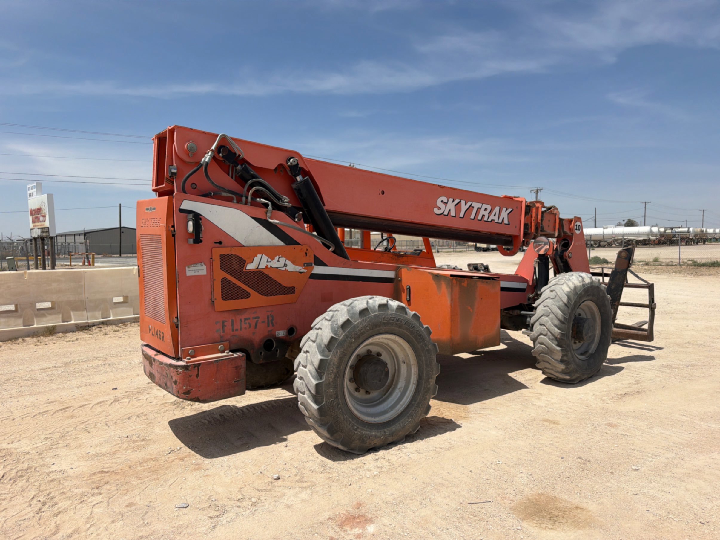 2015 Hyster 10054