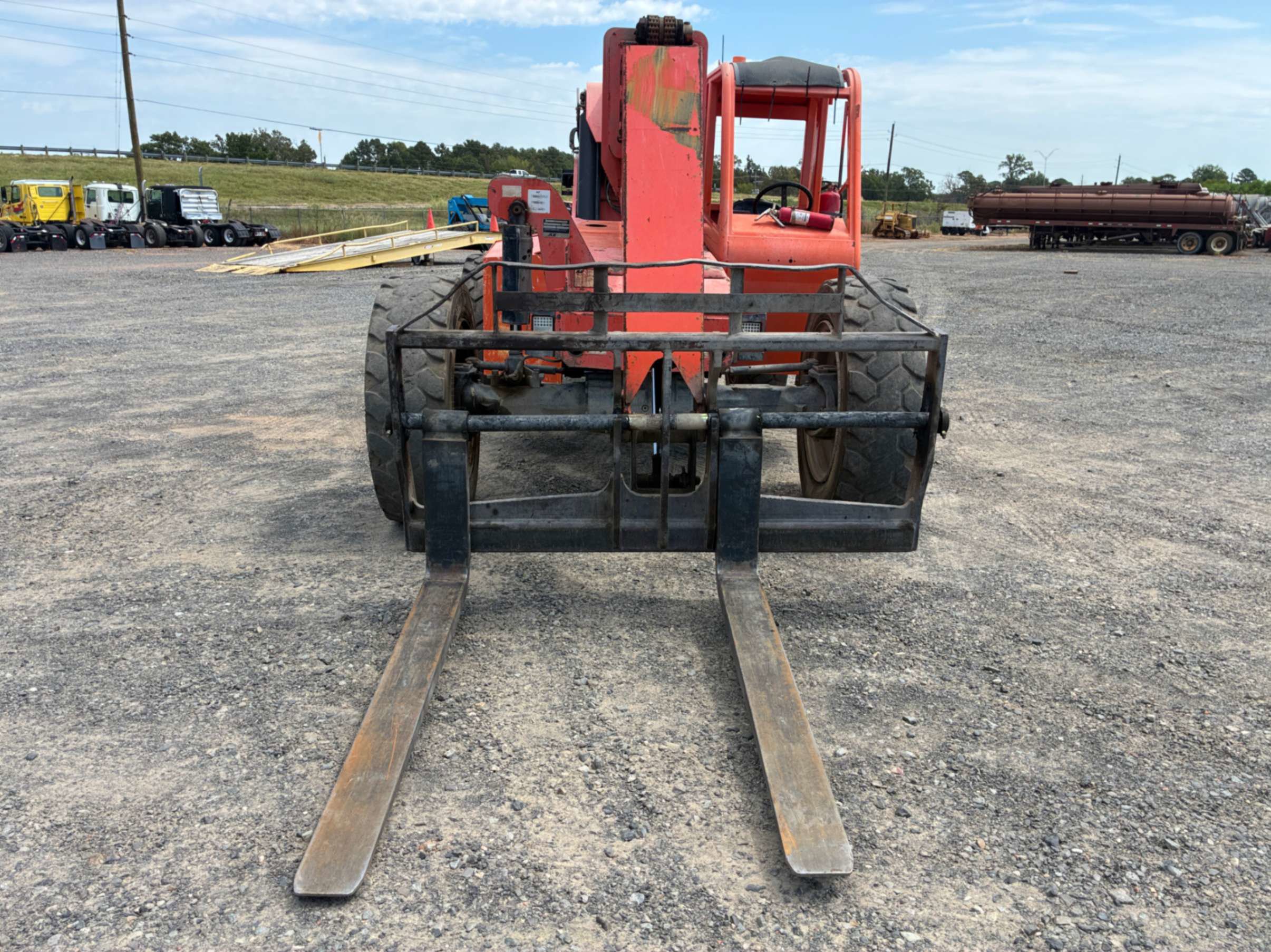 2015 Hyster 10054
