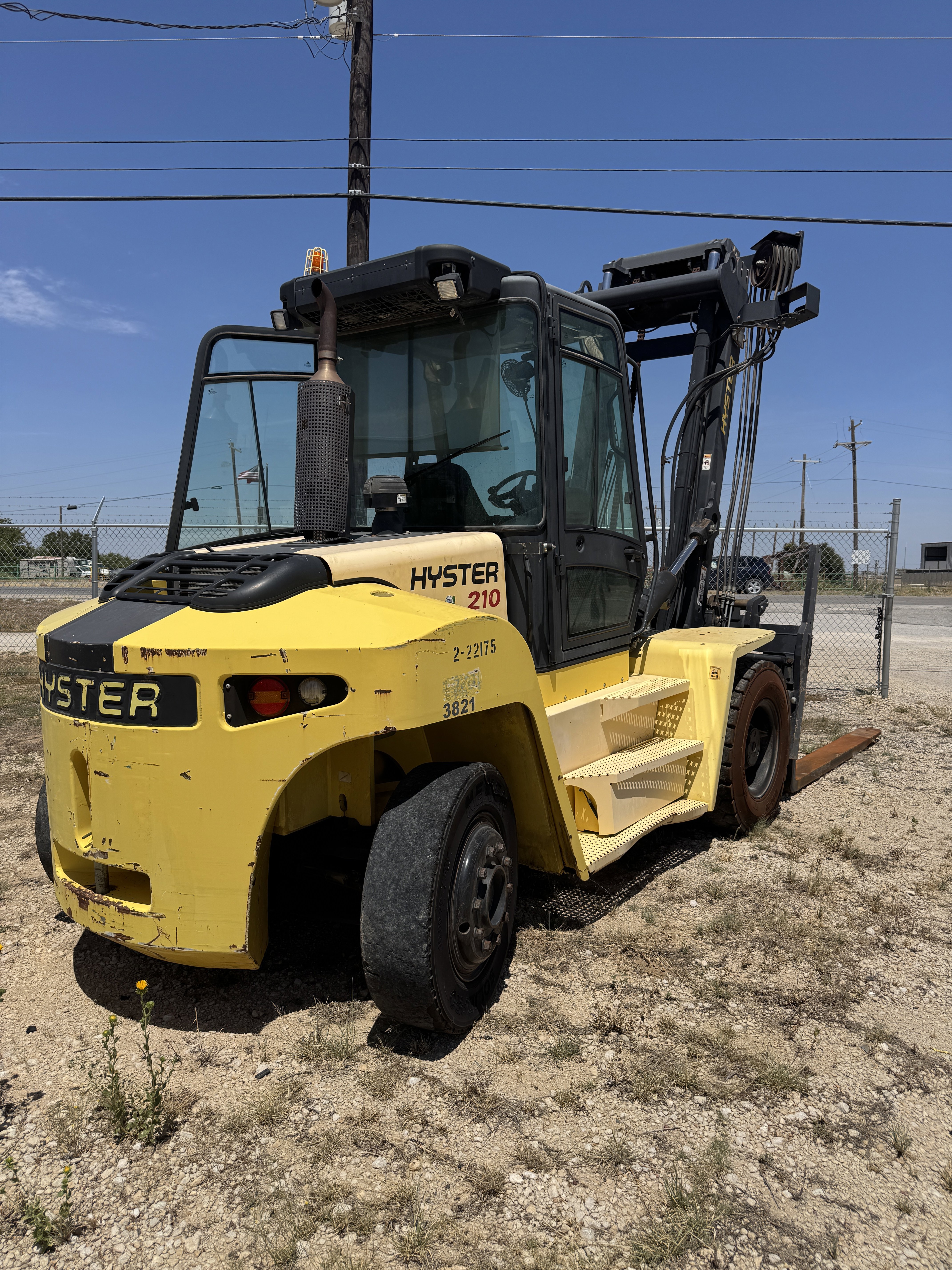 2015 Hyster 10054