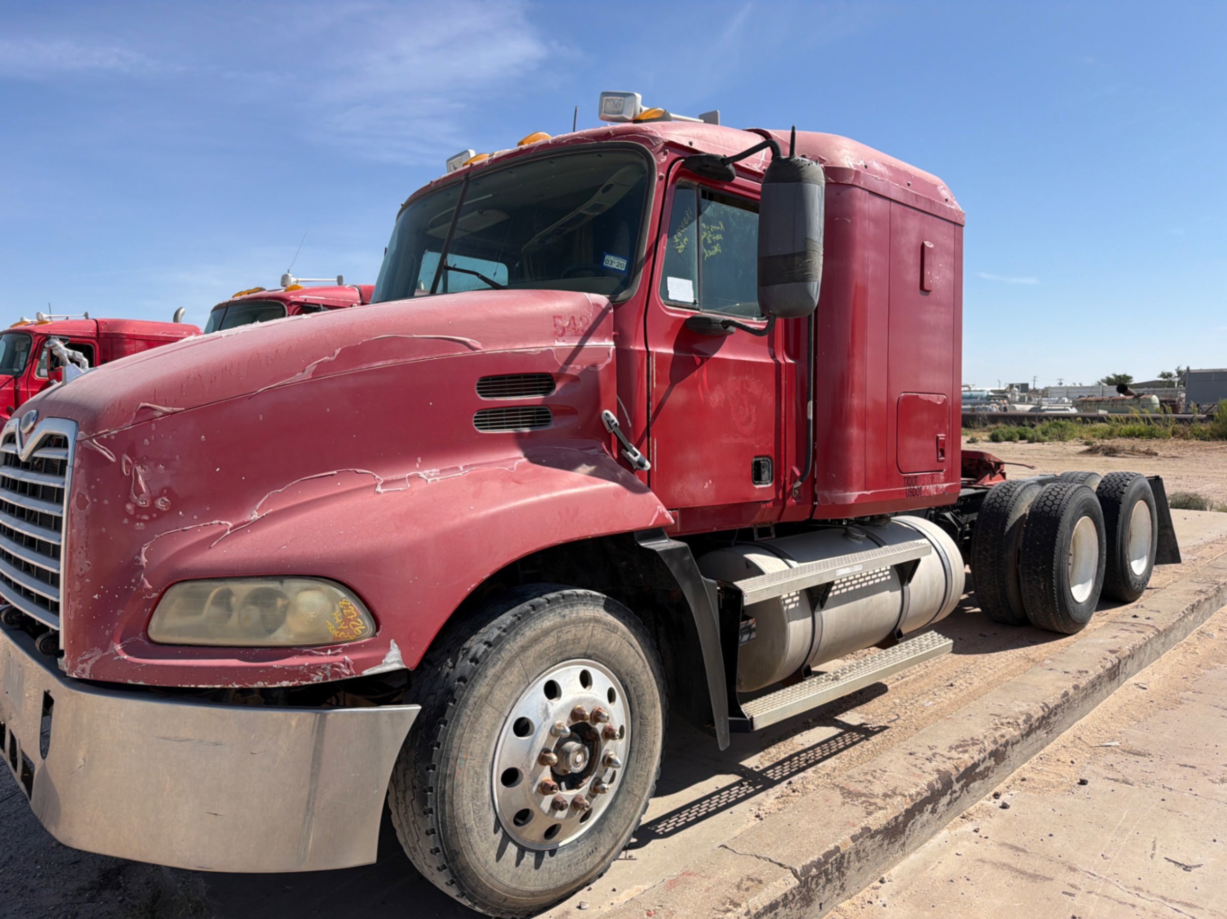 2001 Mack VISION
