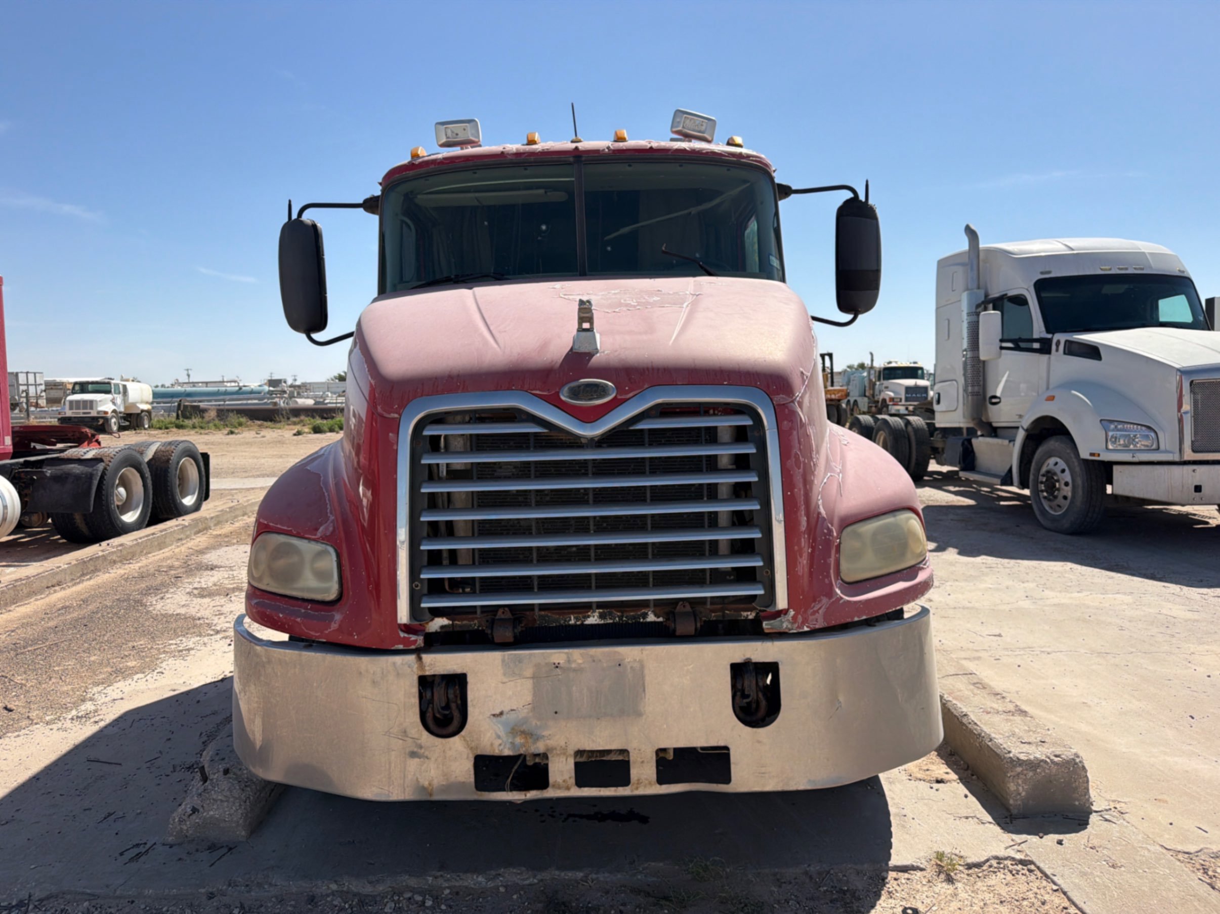 2001 Mack VISION