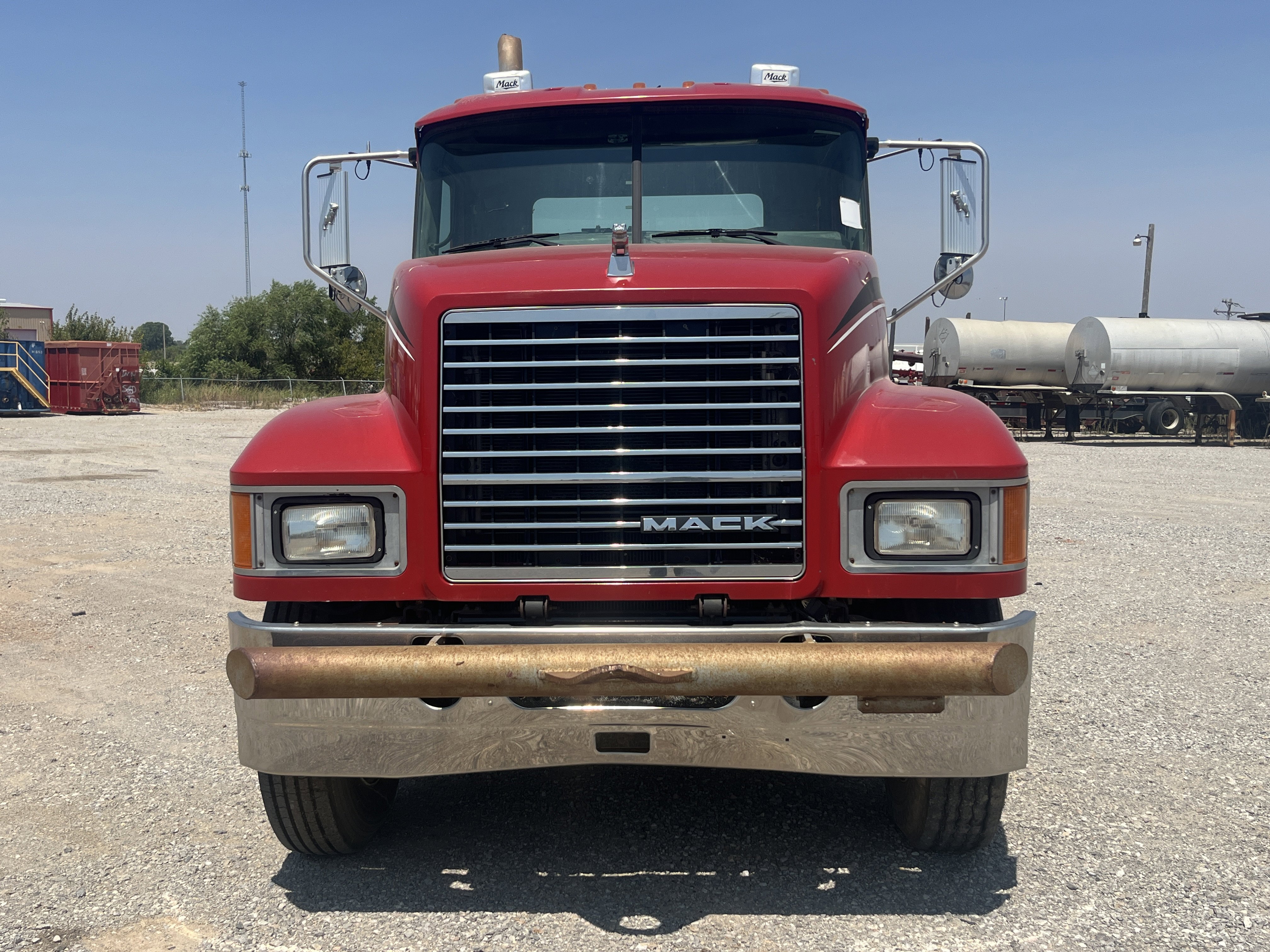2001 Mack VISION