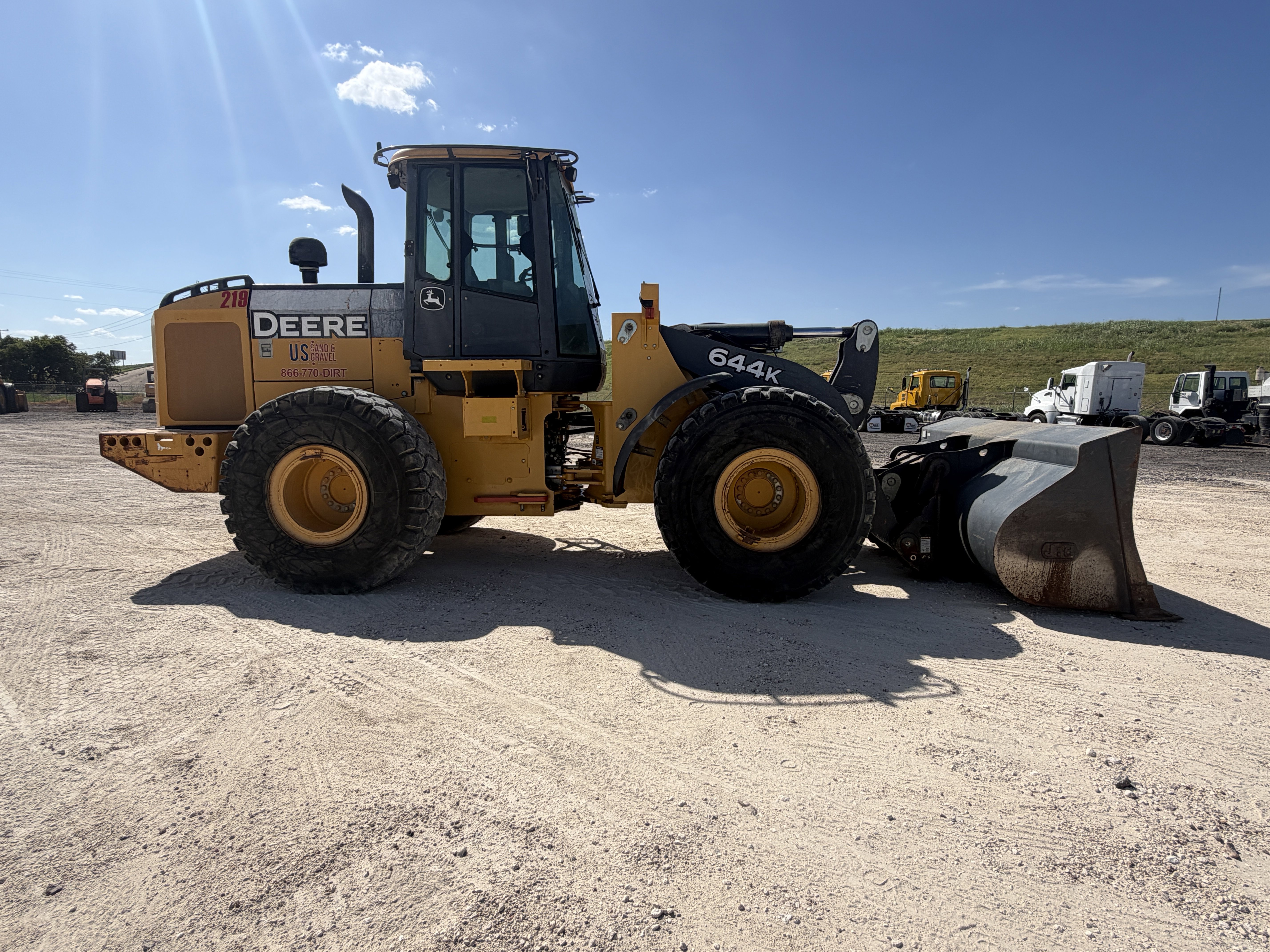 2015 John Deere 644K