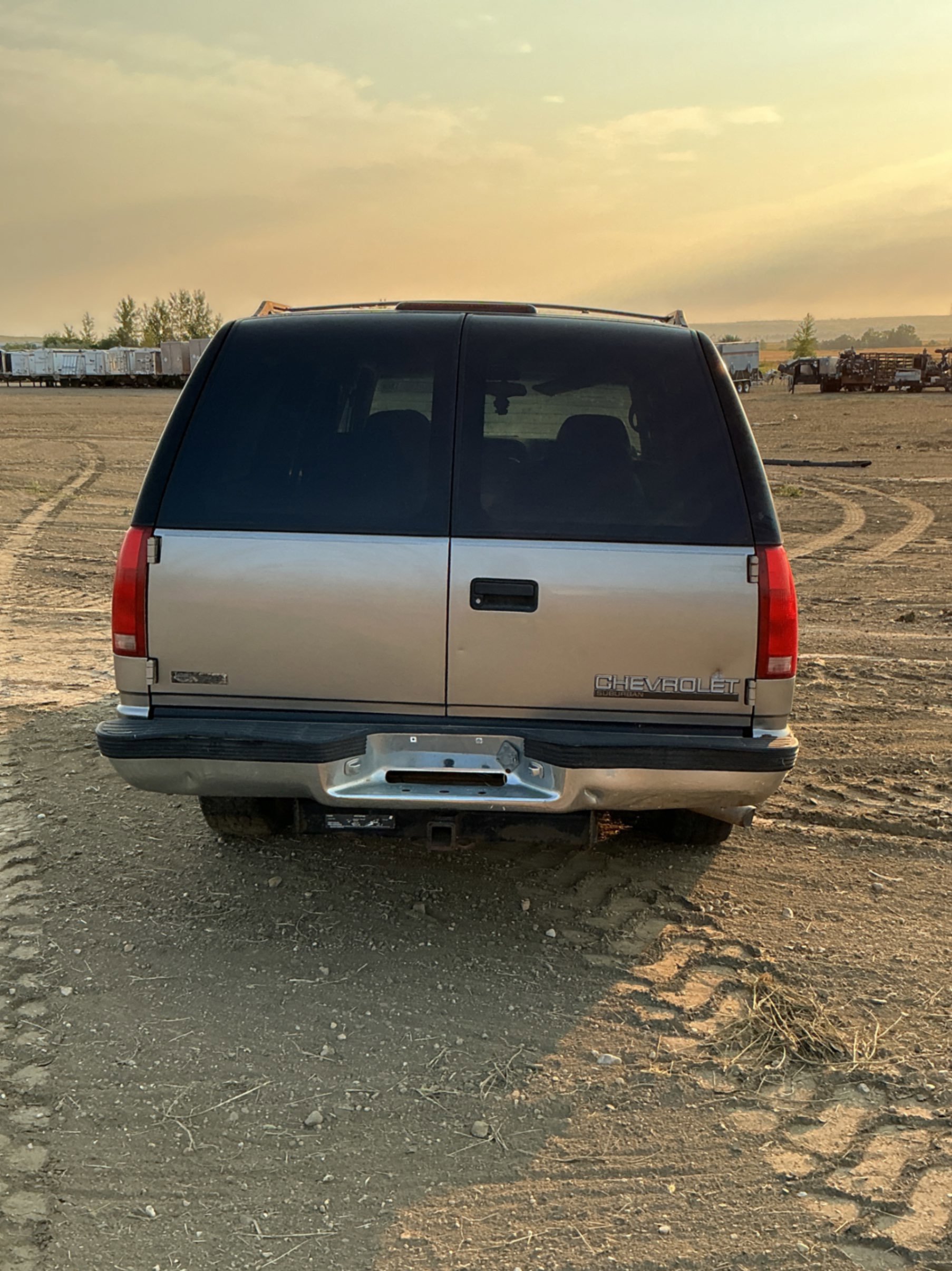 1999 Chevrolet SUBURBAN