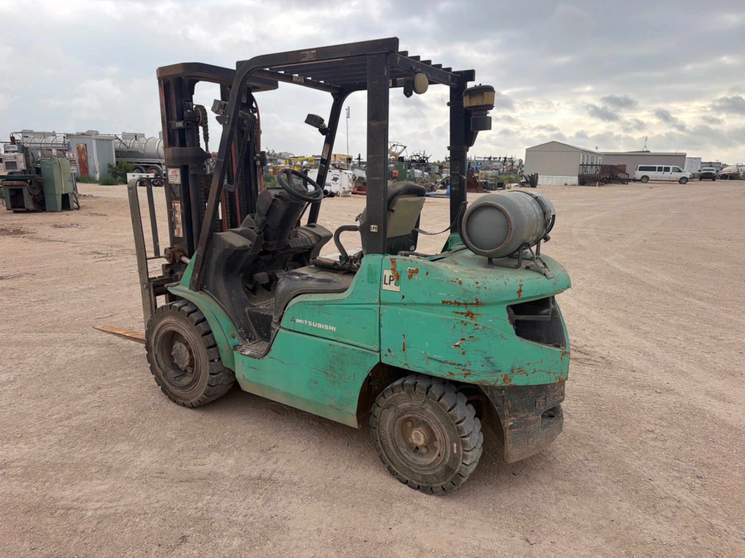 Mitsubishi FG30N