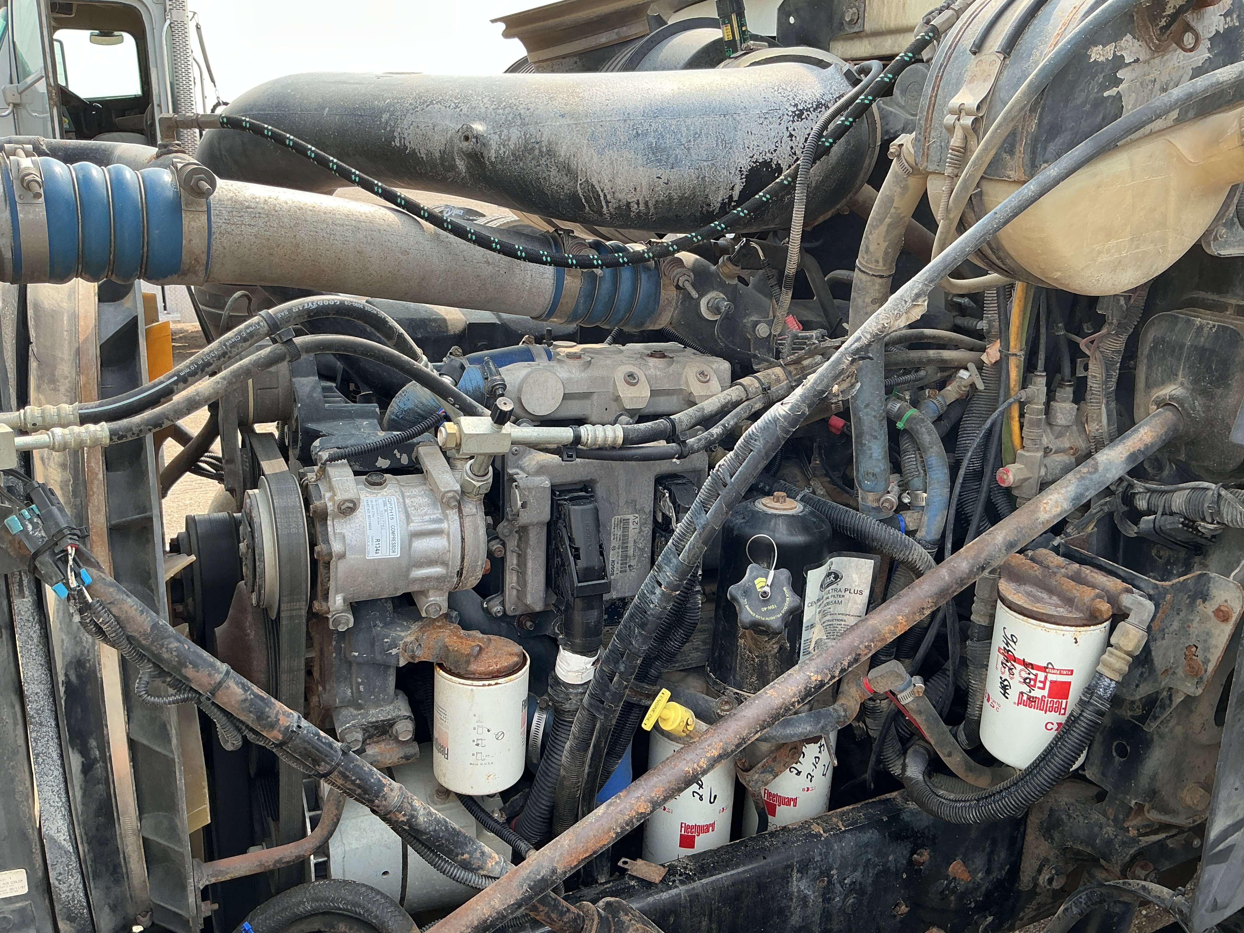 2004 Mack VISION