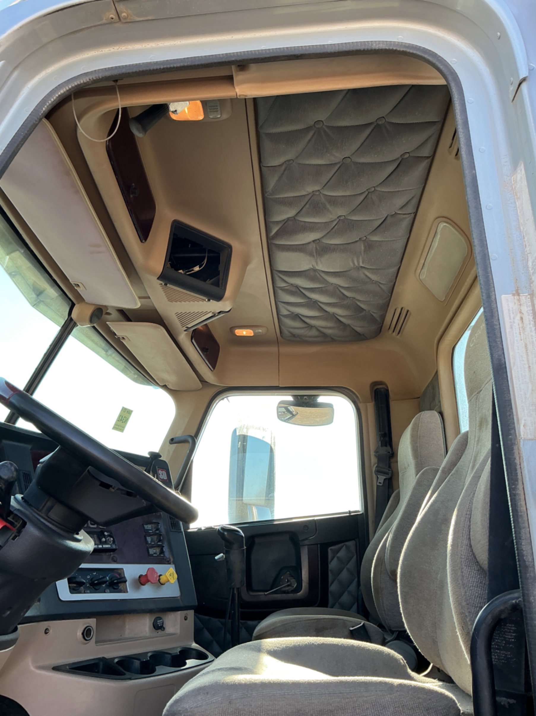 2013 Freightliner CORONADO 122
